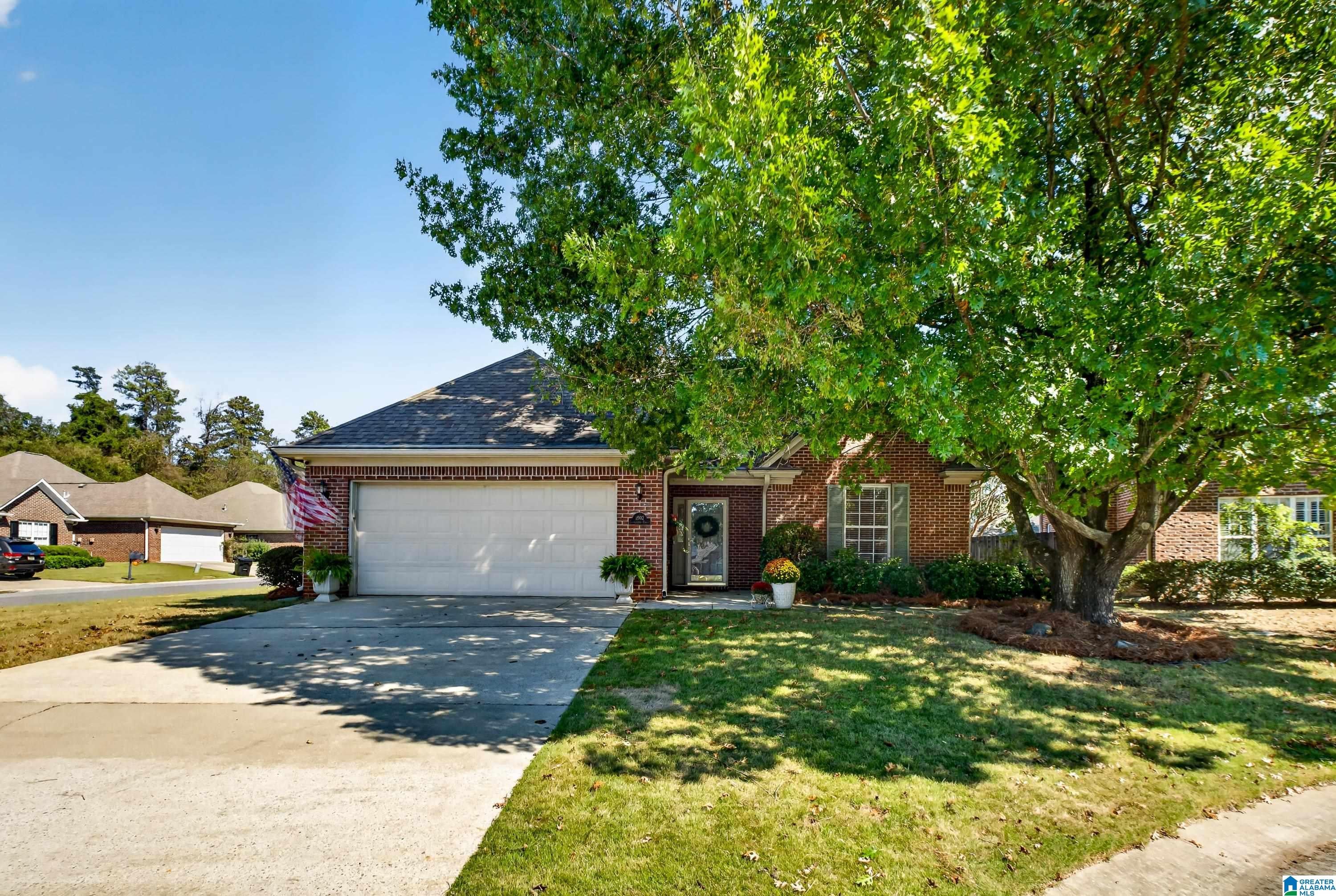 1802 CHARLESTON CIRCLE