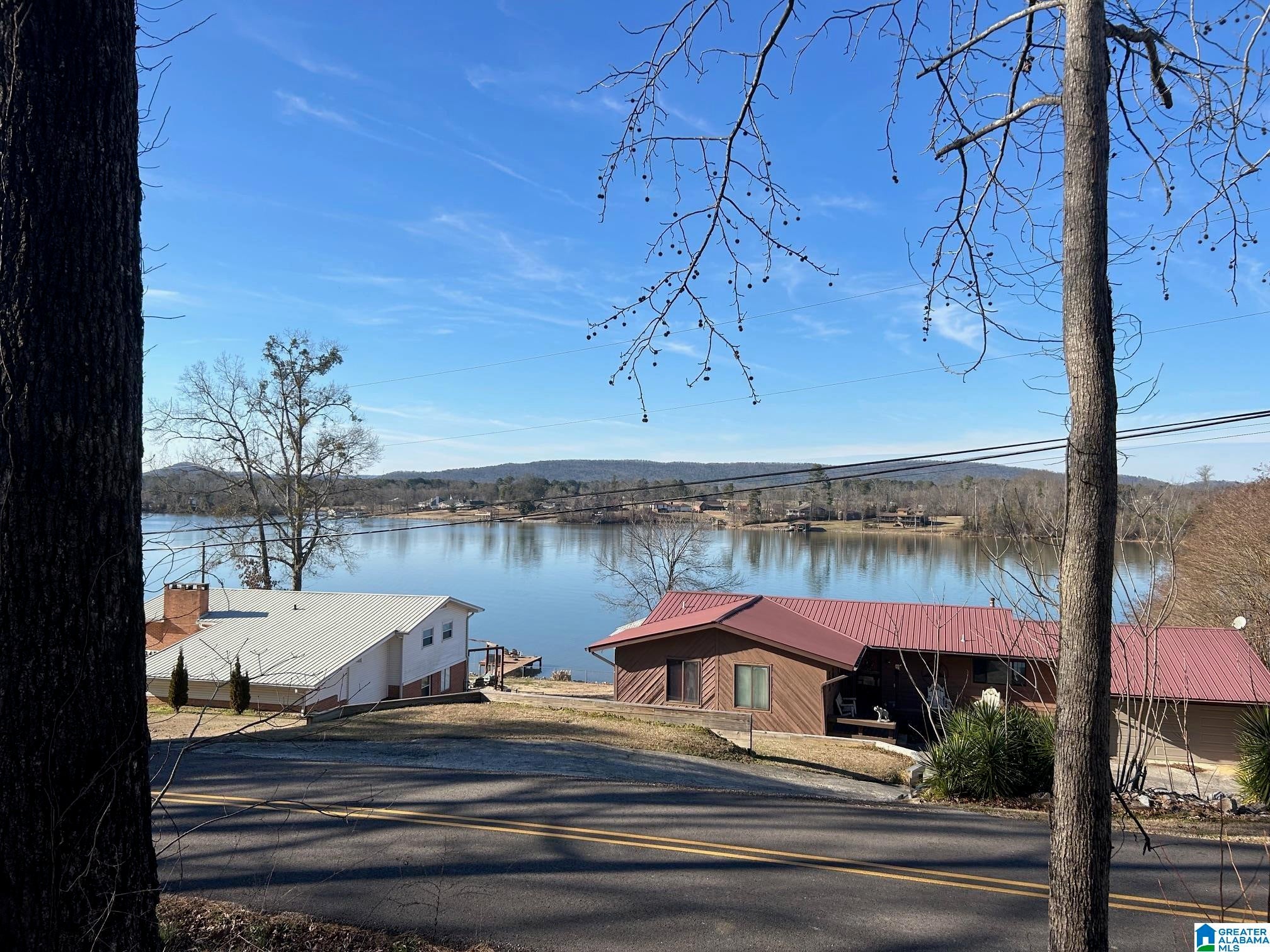 1169 LAKEMONT DRIVE N 30,31