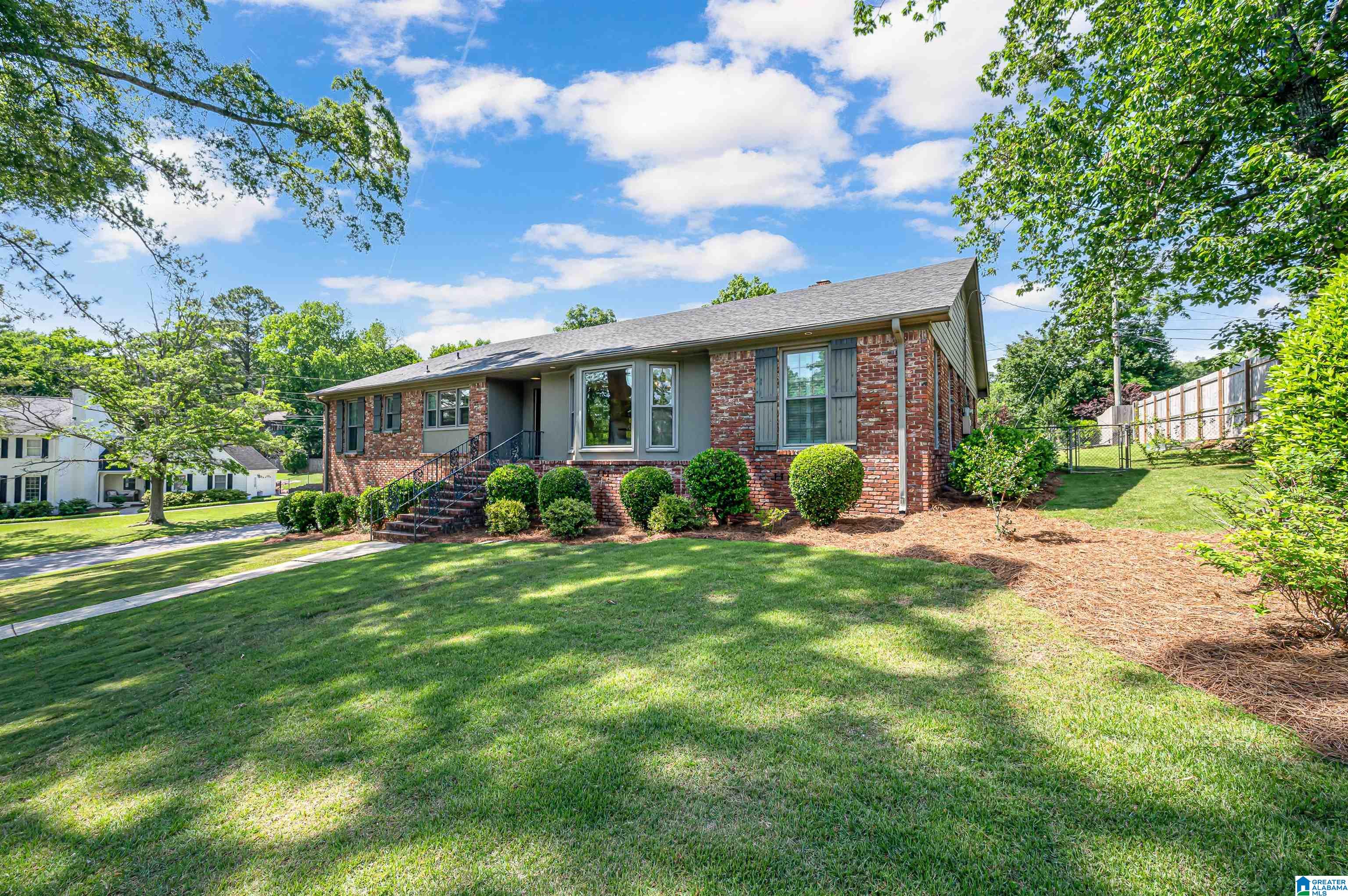 1816 CEDARWOOD ROAD
