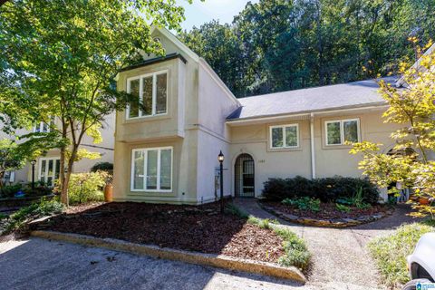 3282 SHALLOWFORD CIRCLE VESTAVIA HILLS AL 35216