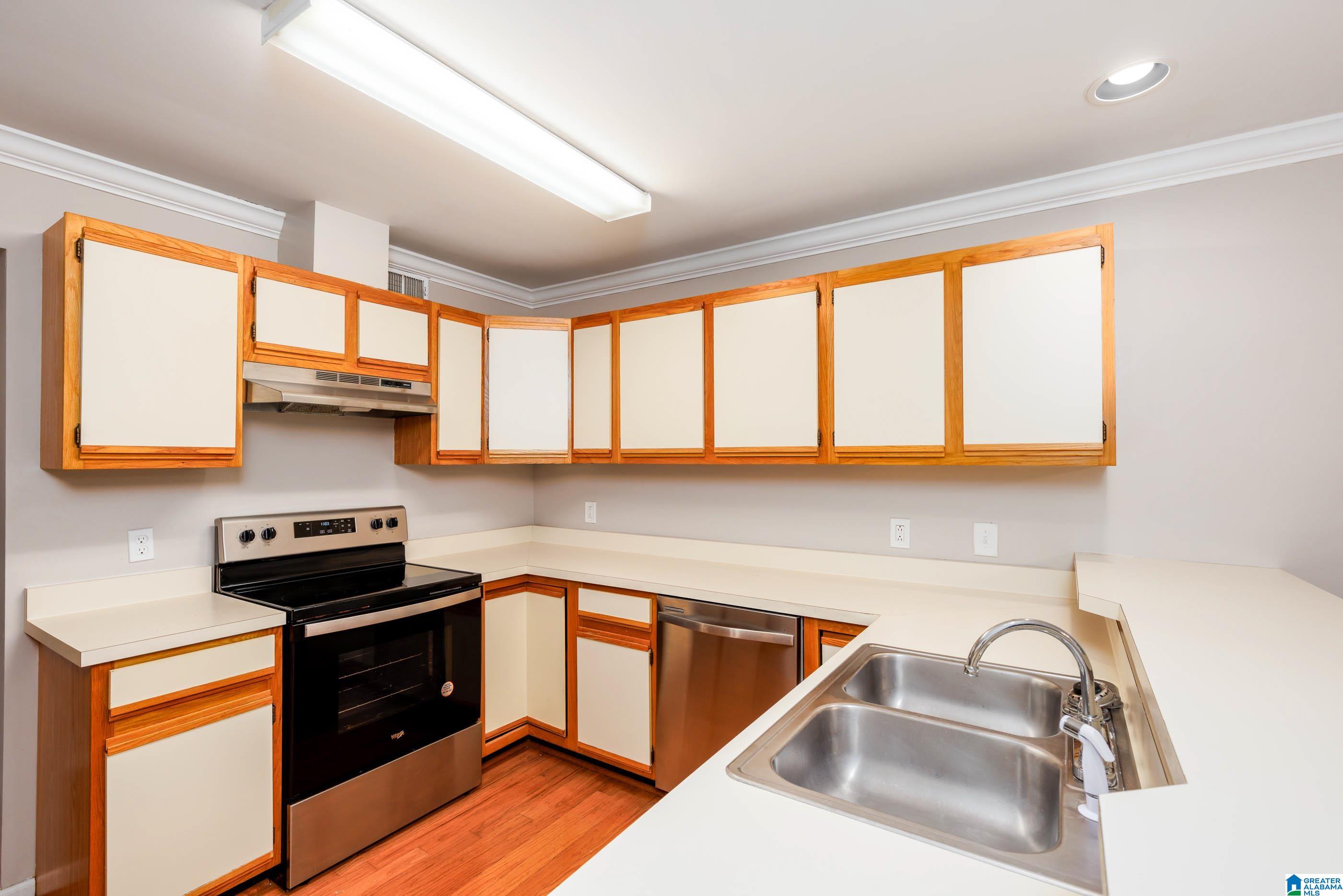 3282 SHALLOWFORD CIRCLE