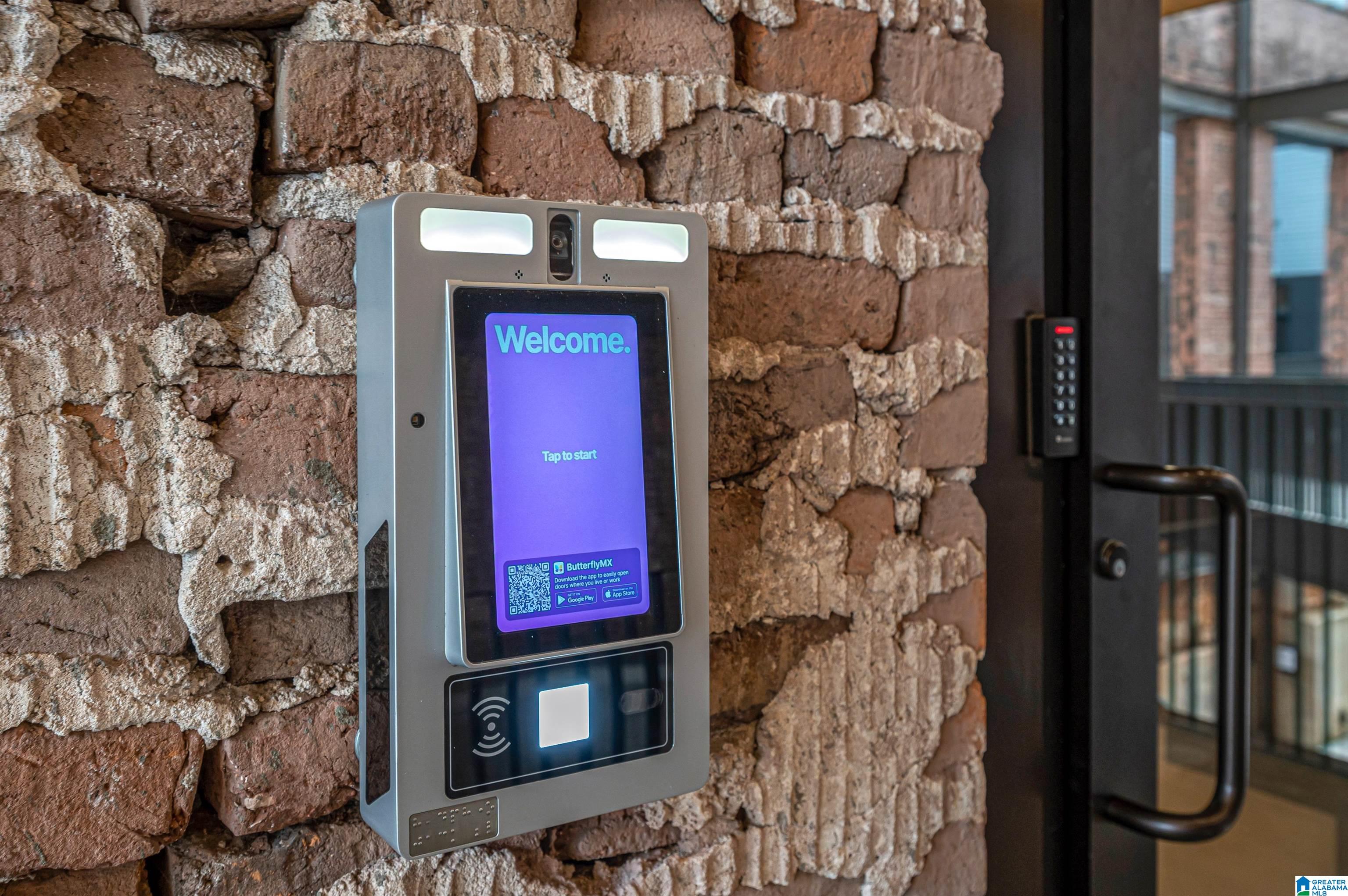 2212 MORRIS AVENUE 202