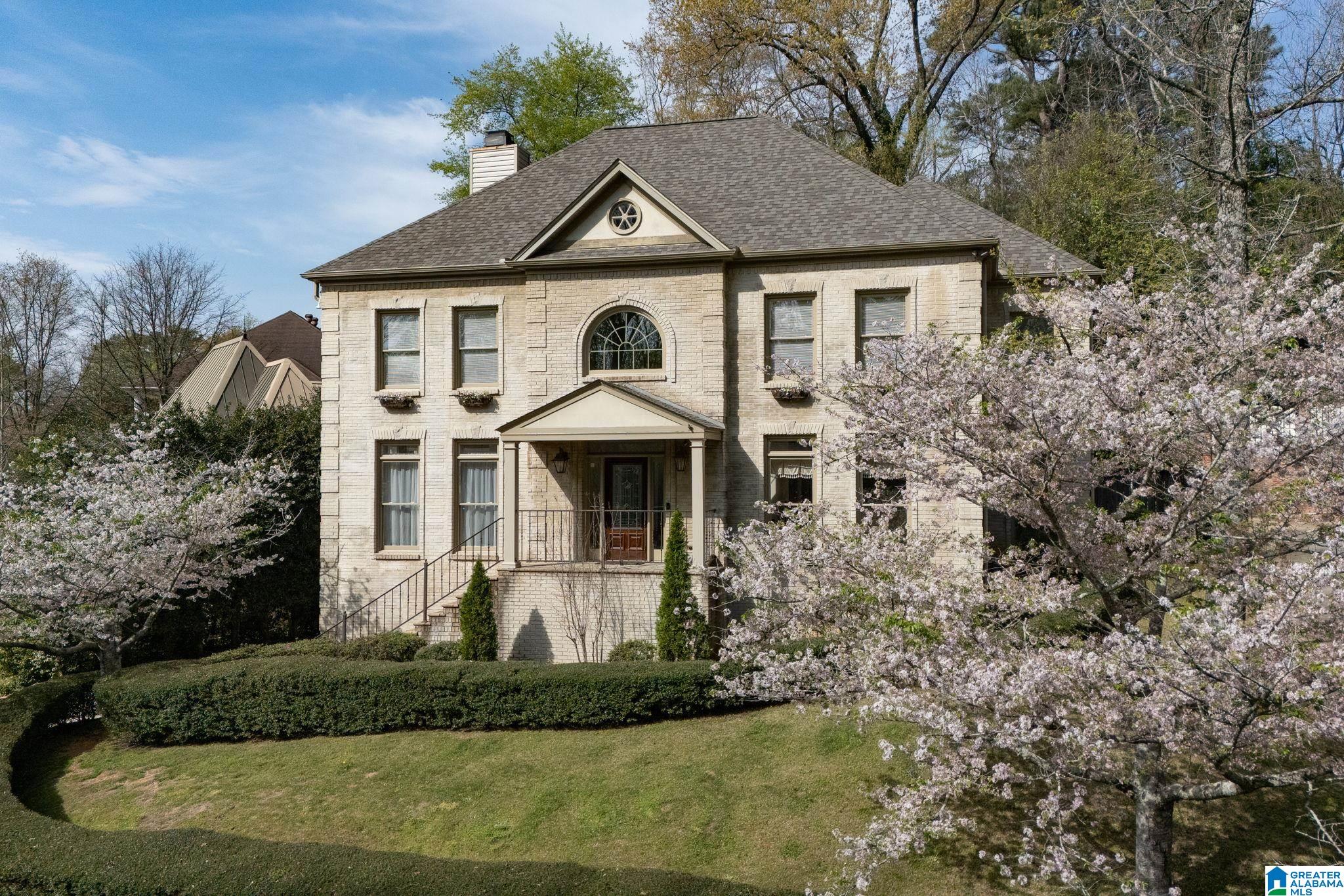 2228 STERLINGWOOD DRIVE