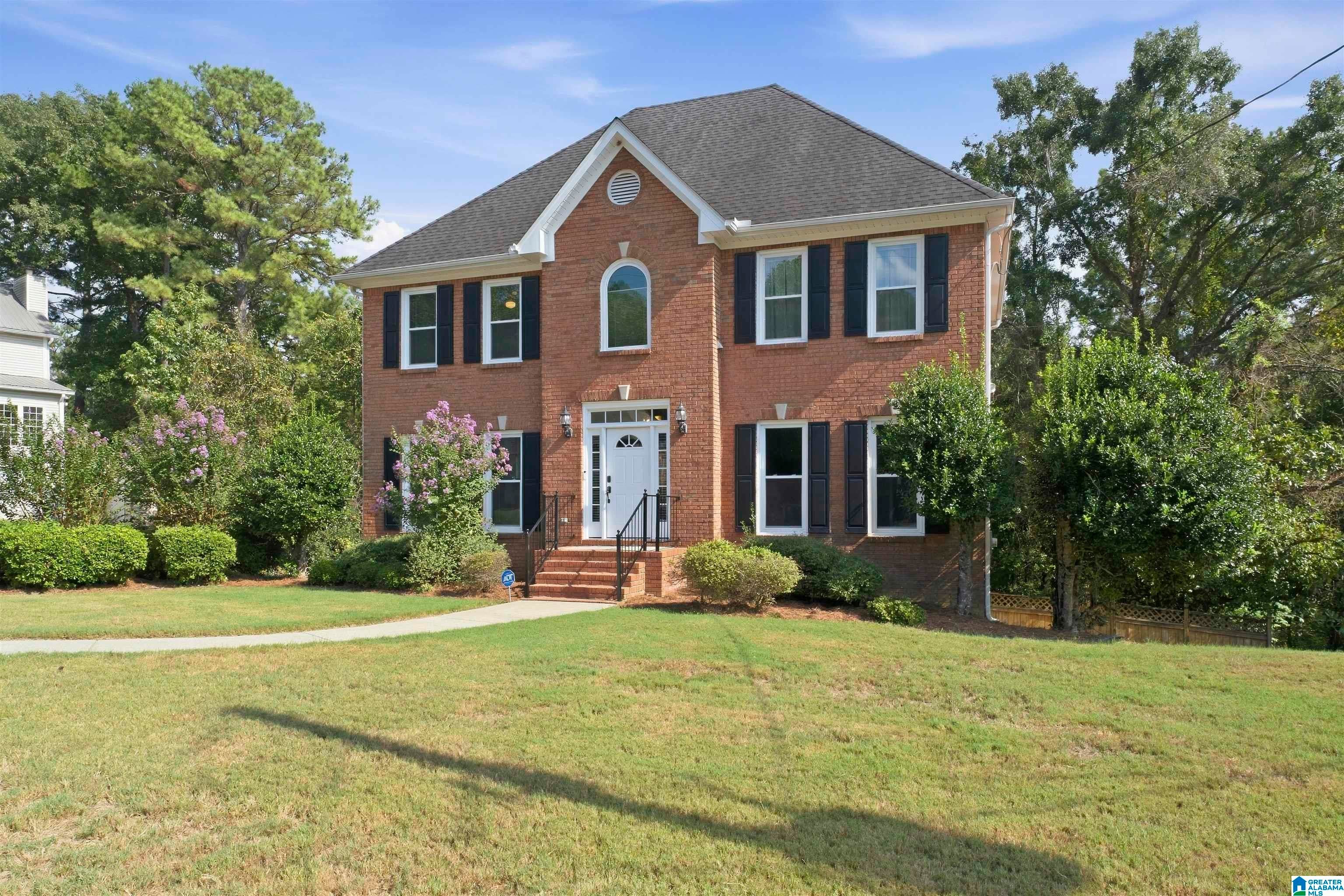 604 BROOKS LANE