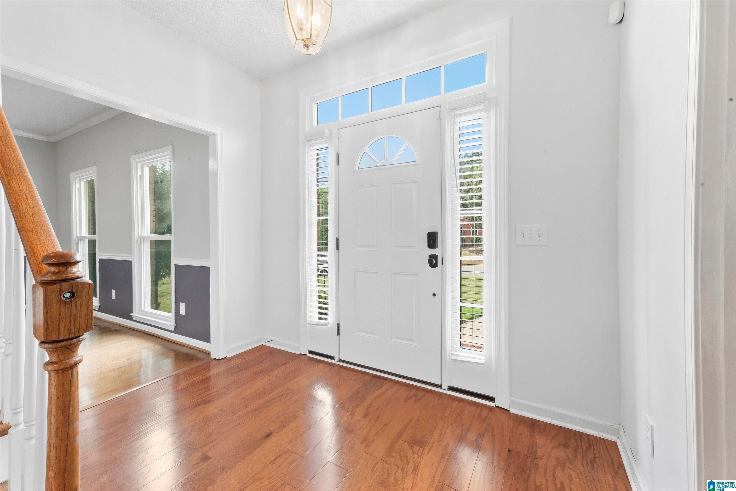 604 BROOKS LANE