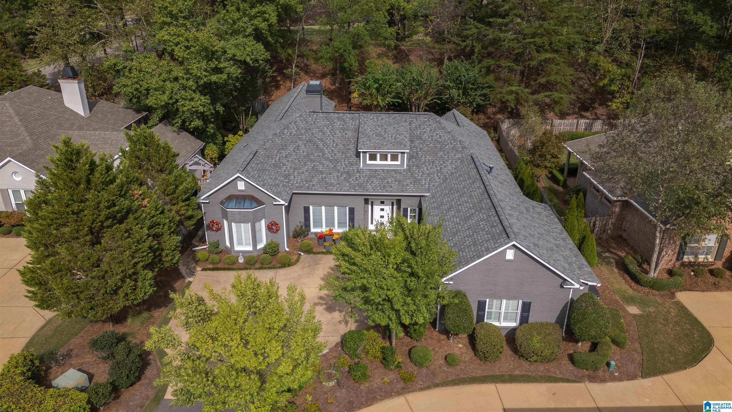 409 CANMORE PLACE