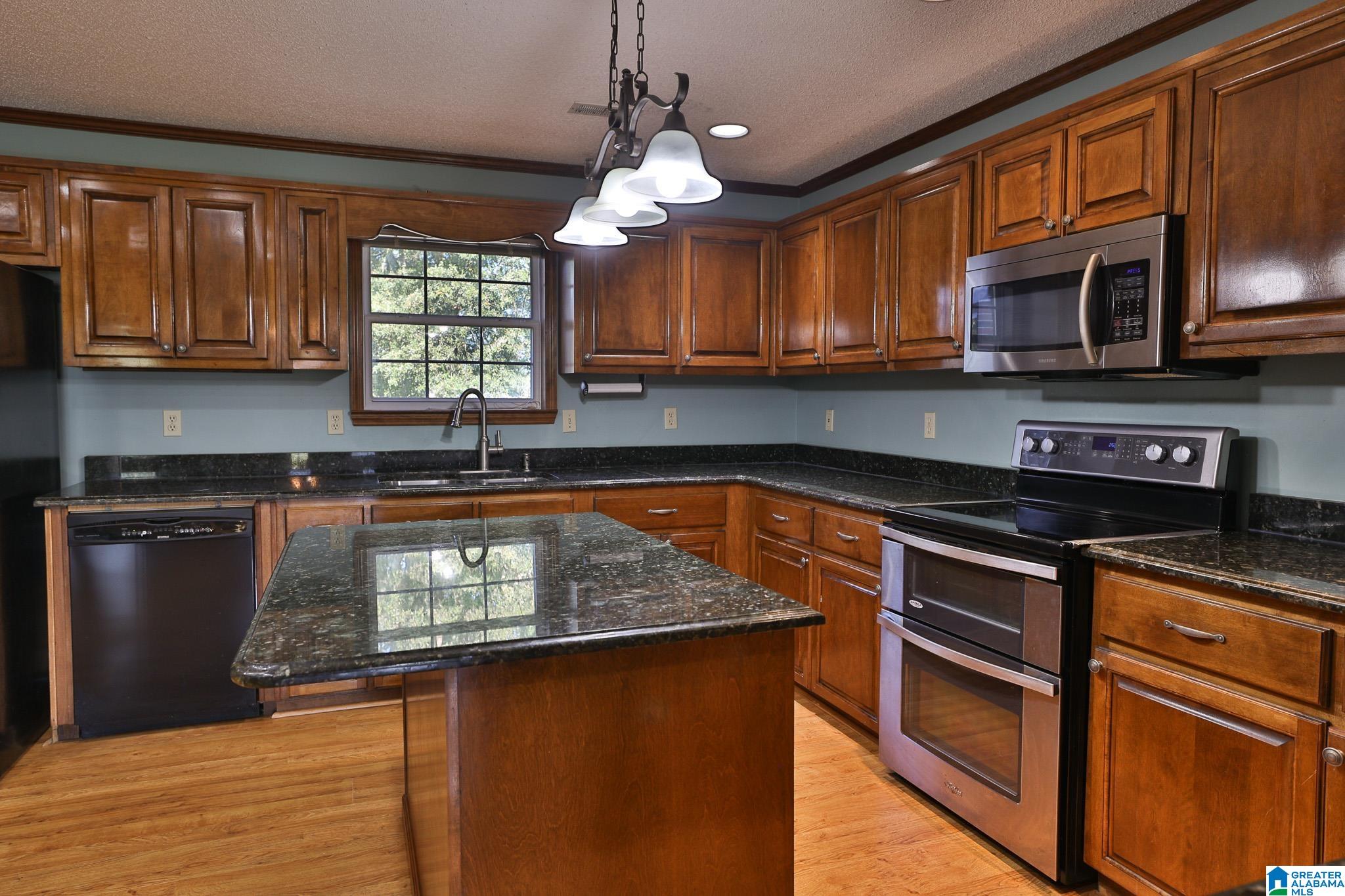 107 PINE HARBOR WAY