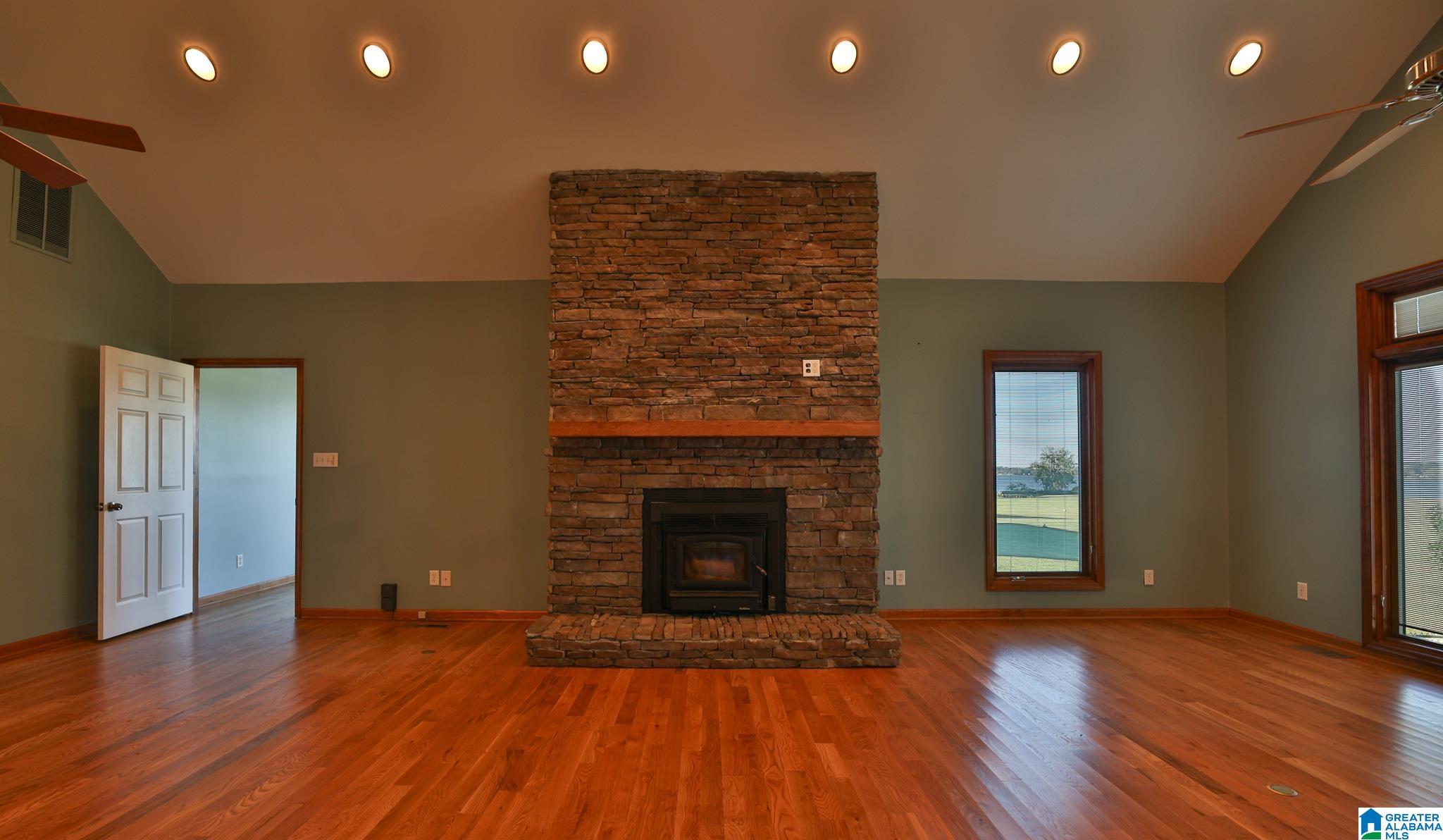 107 PINE HARBOR WAY