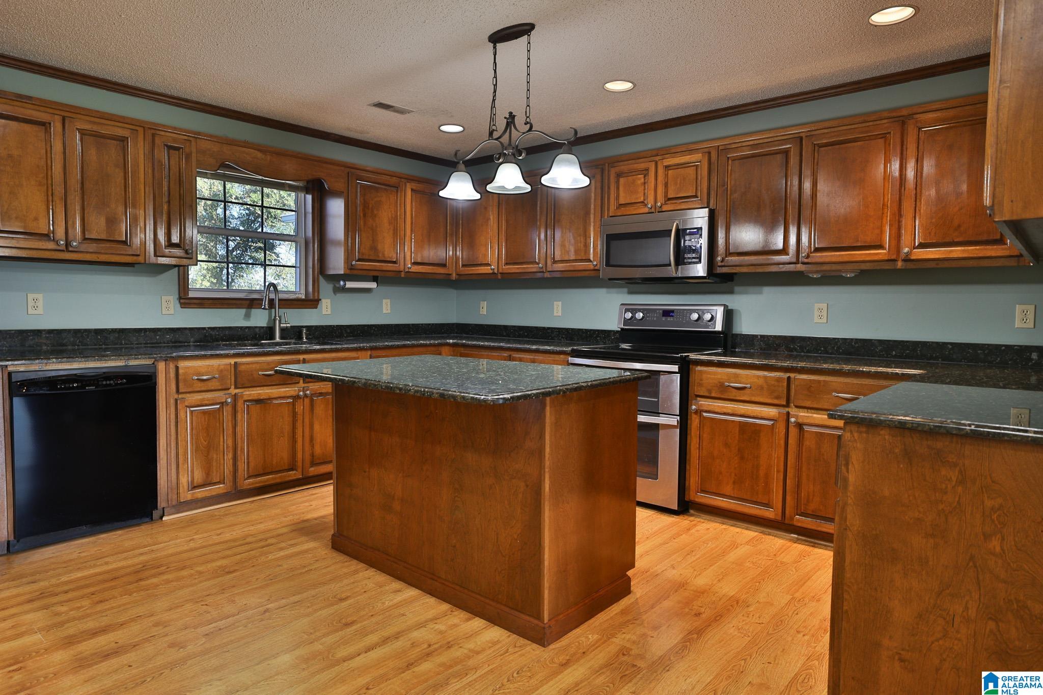 107 PINE HARBOR WAY