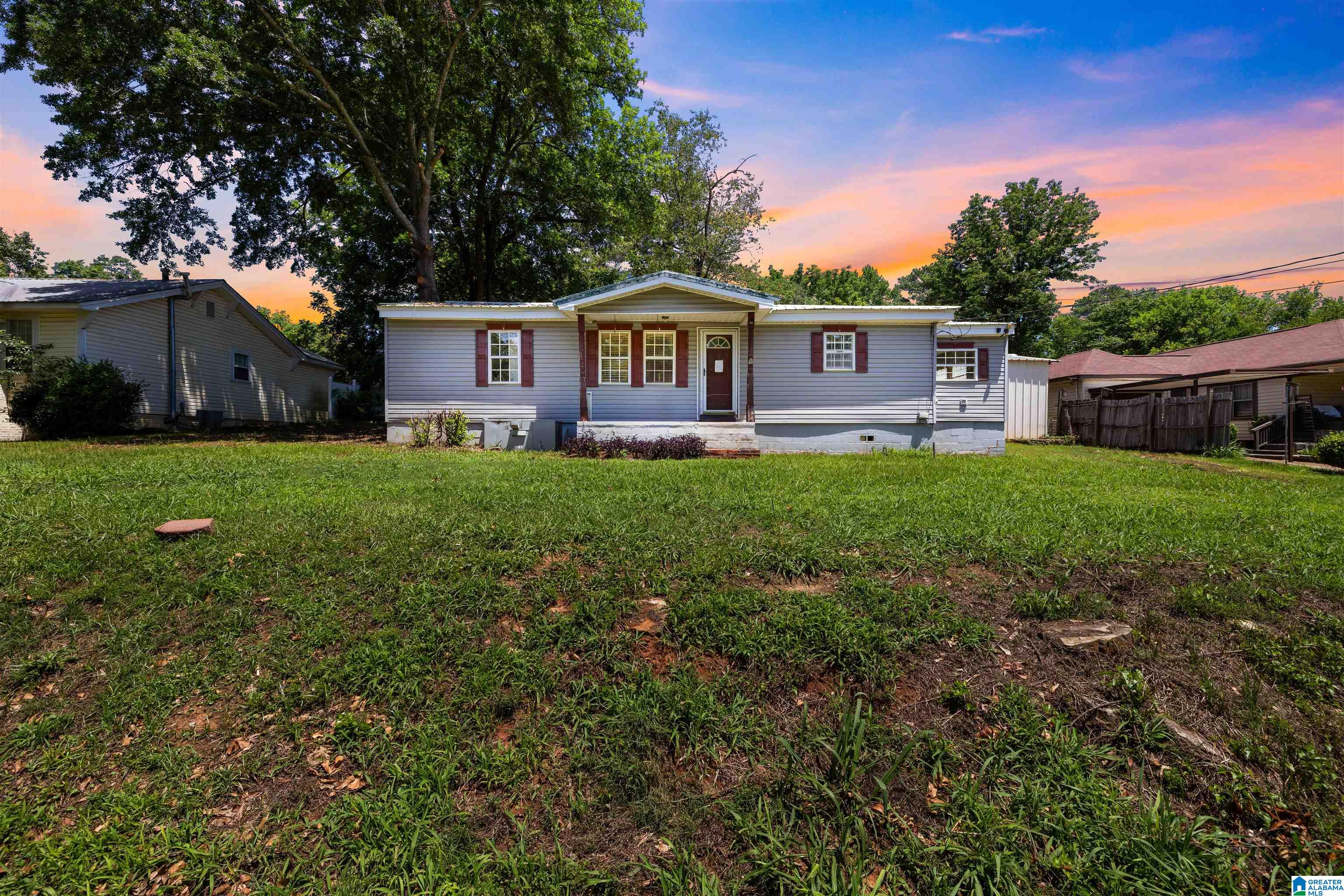 Photo 1 of 34 — 404 WILLOW DRIVE, HUEYTOWN, AL 35023