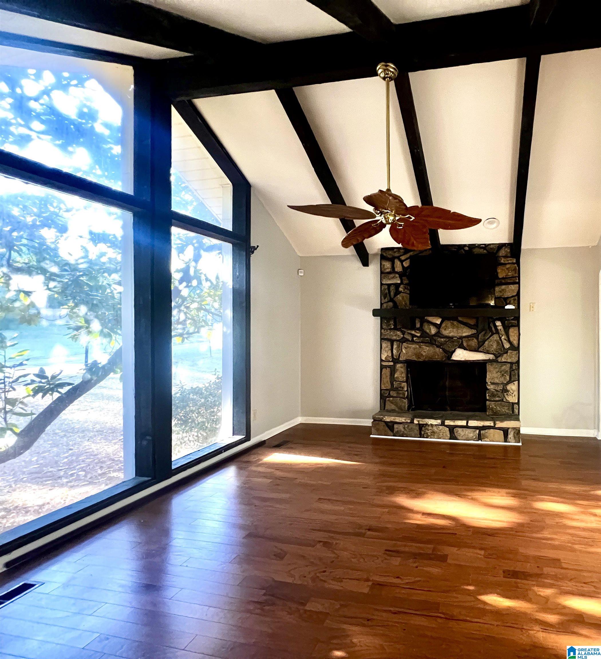 1424 KING GEORGE DRIVE