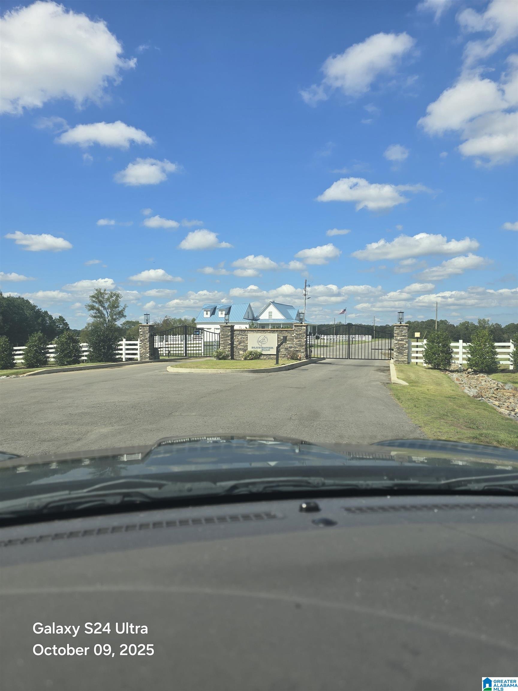 298 BLUEGRASS LANE 24