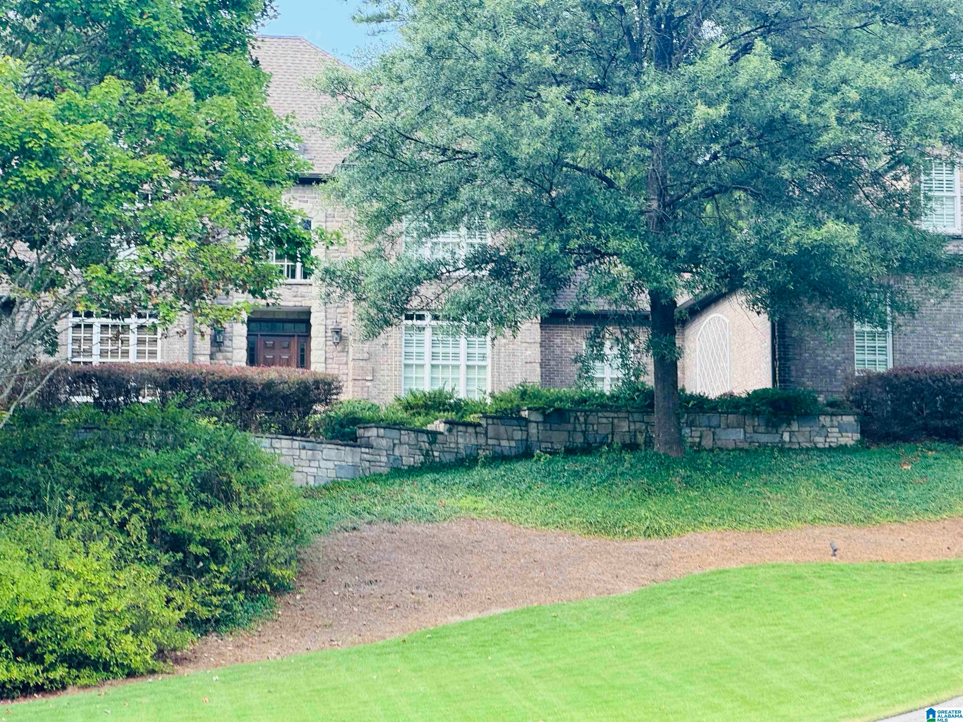 4020 GREYSTONE DRIVE