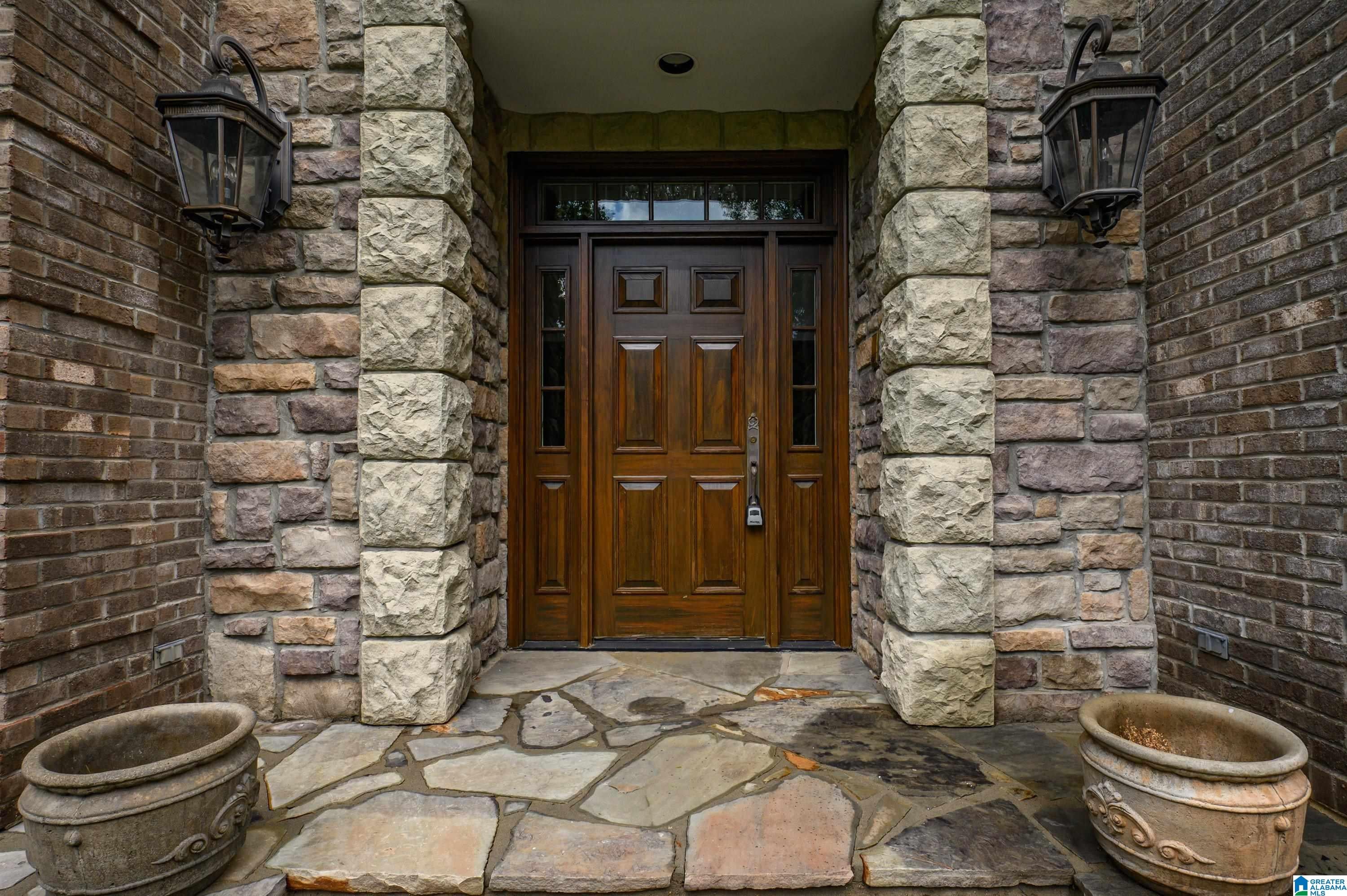 4020 GREYSTONE DRIVE