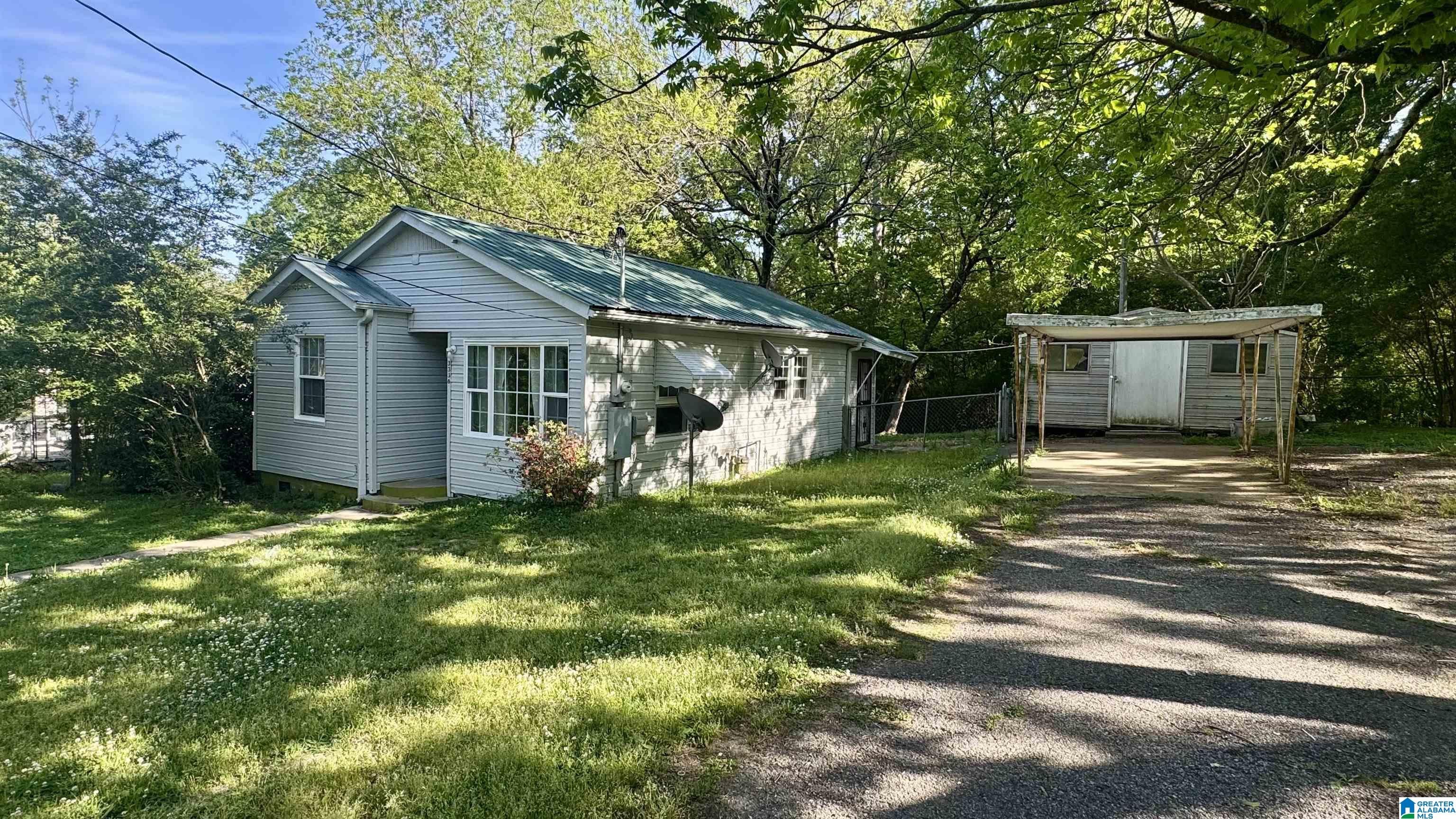 3336 HILLCREST AVENUE