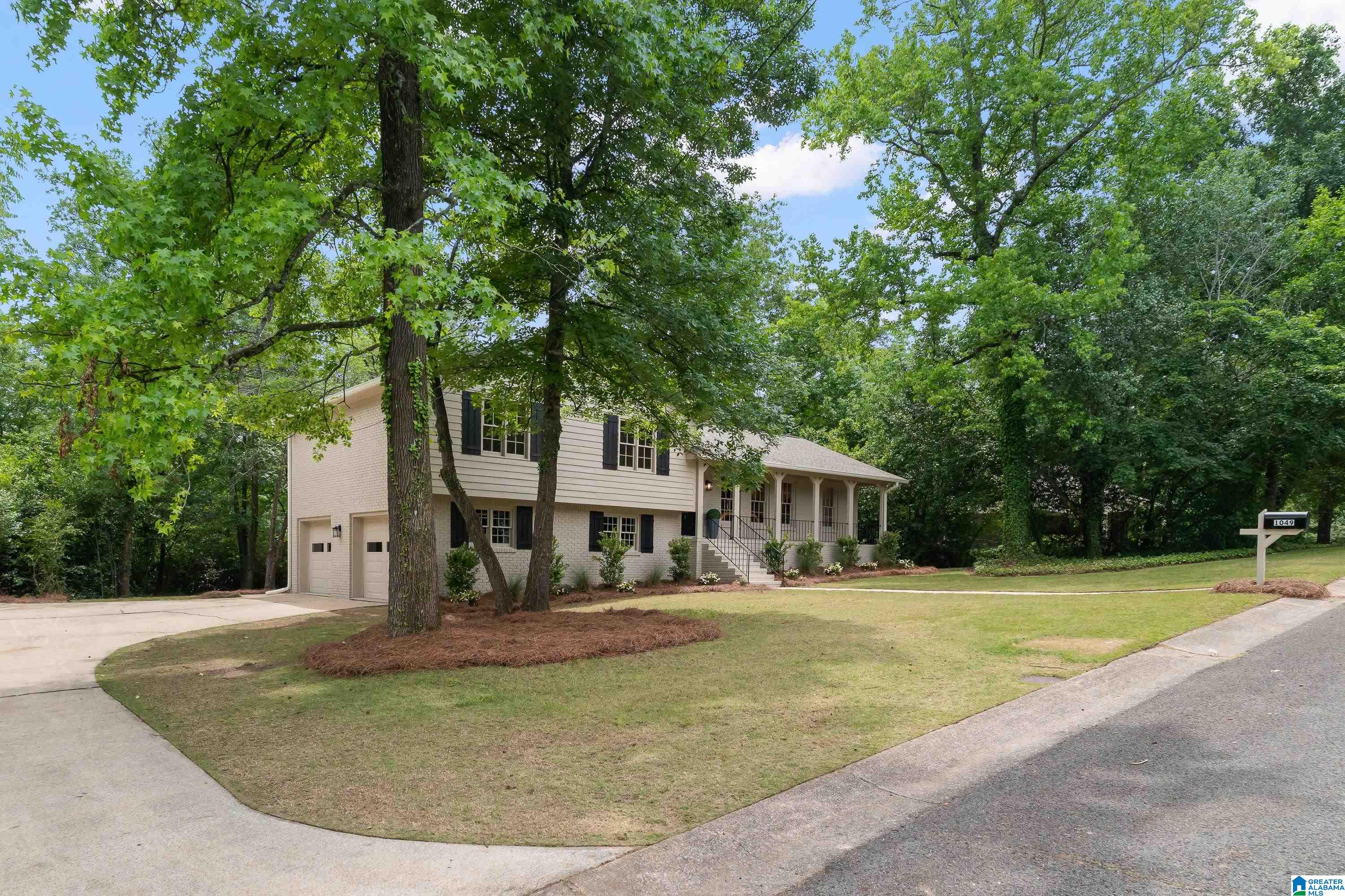 1049 SHADES AVENUE