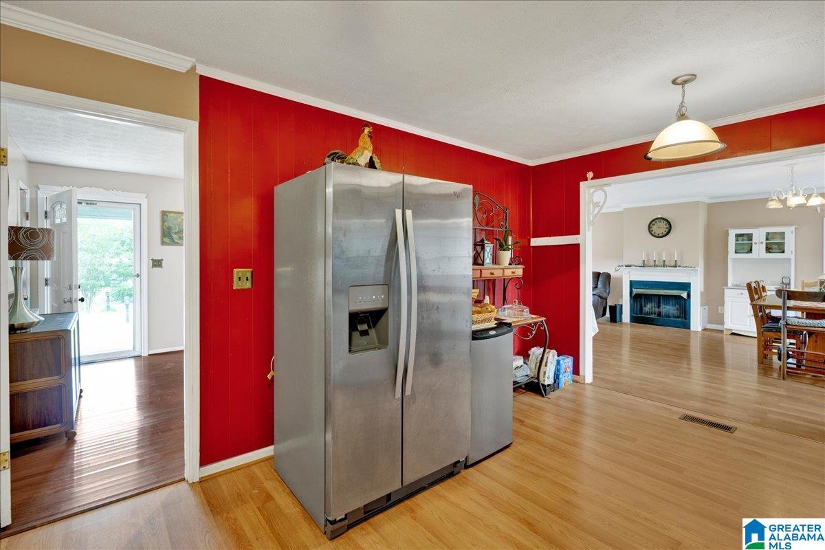 616 10TH TERRACE