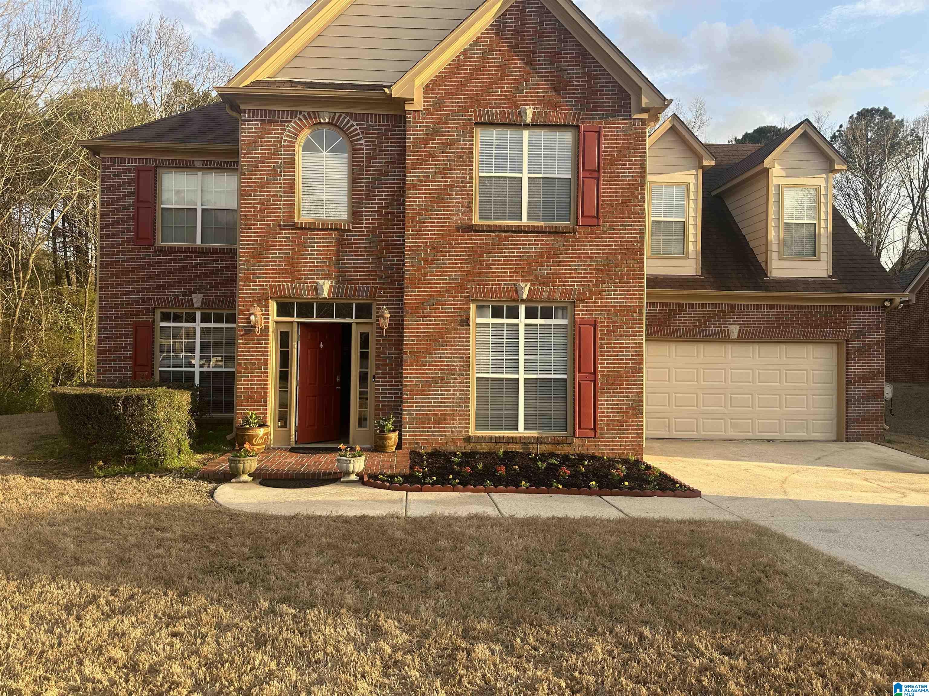 Photo 1 of 33 — 6333 TRACE WAY CIRCLE, TRUSSVILLE, AL 35173