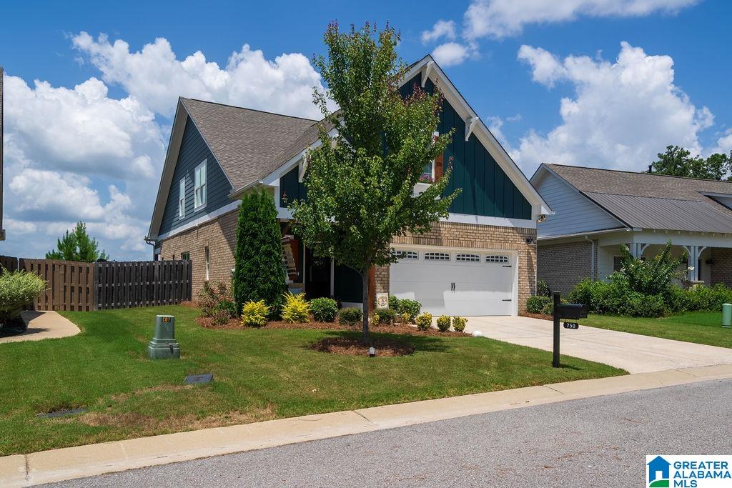 750 PINEVIEW ROAD