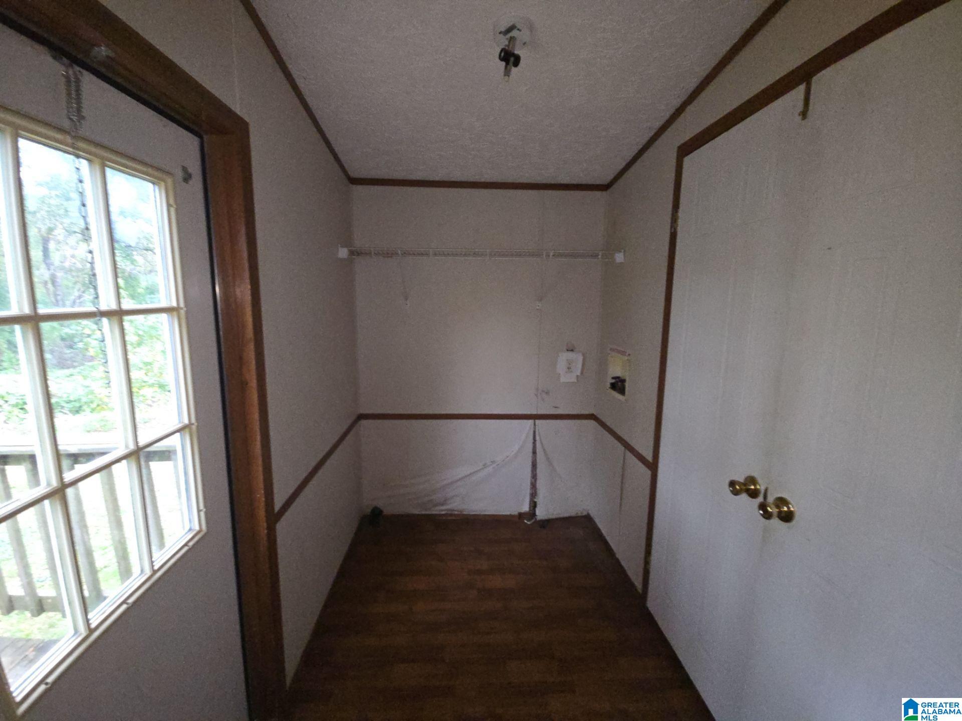 107 ROBERTS CIRCLE