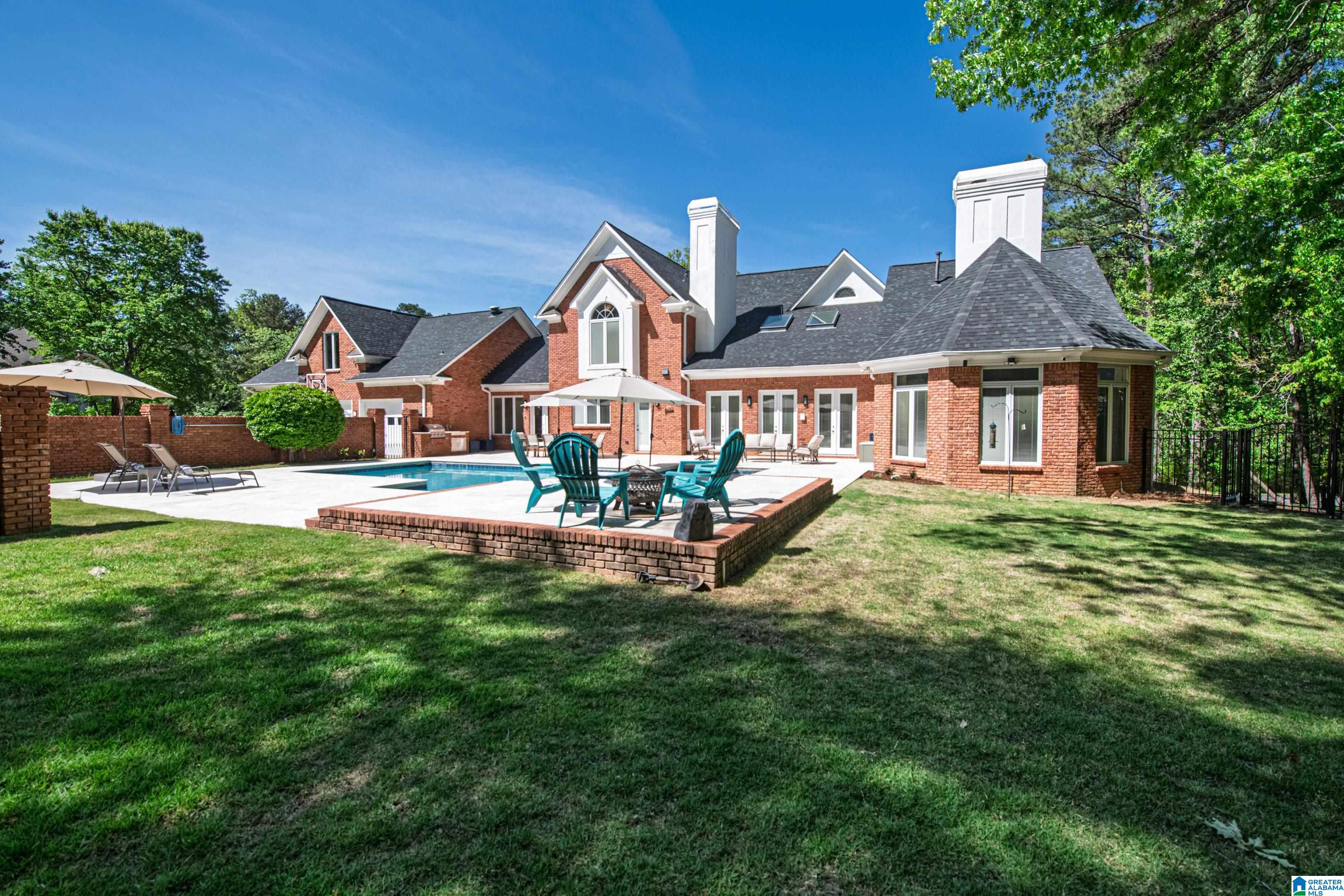 1001 LAKE WINDS DRIVE