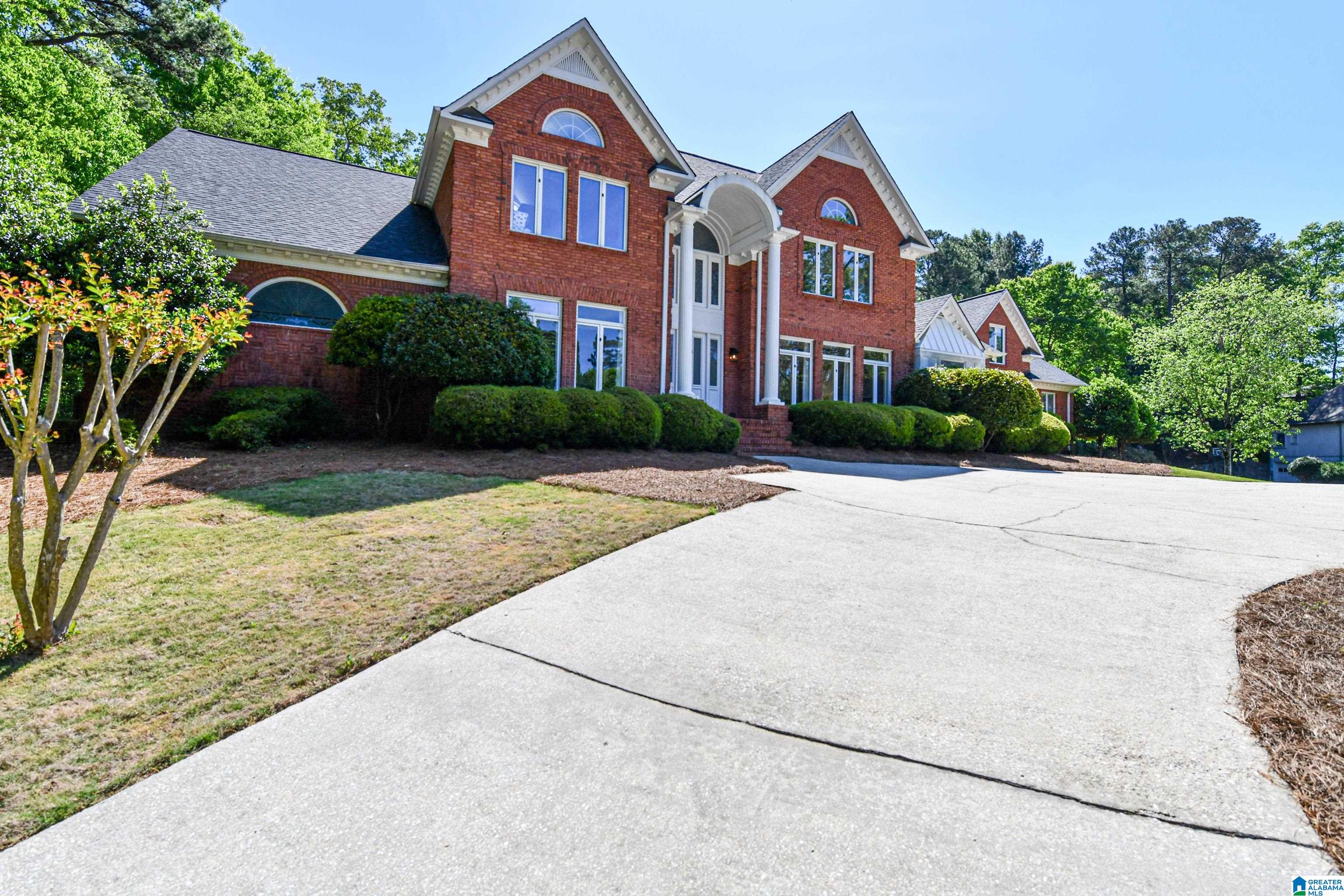 1001 LAKE WINDS DRIVE