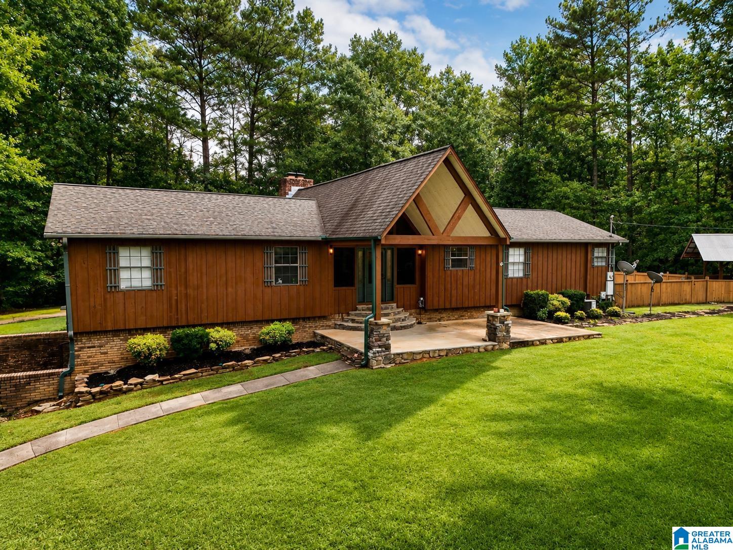 Photo 1 of 28 — 824 RAINWOOD LODGE ROAD, QUINTON, AL 35130