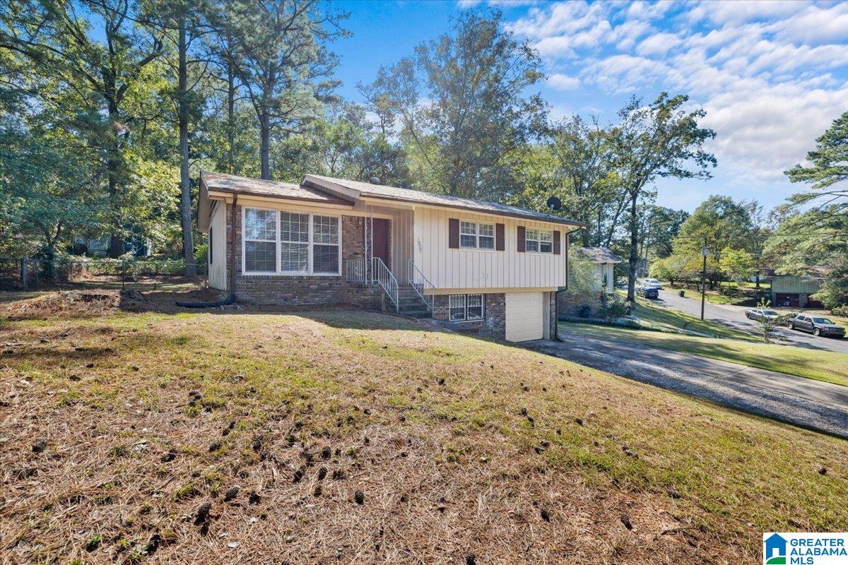 1029 DAWN DRIVE