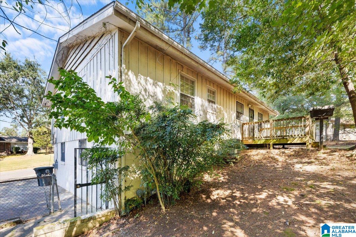 1029 DAWN DRIVE