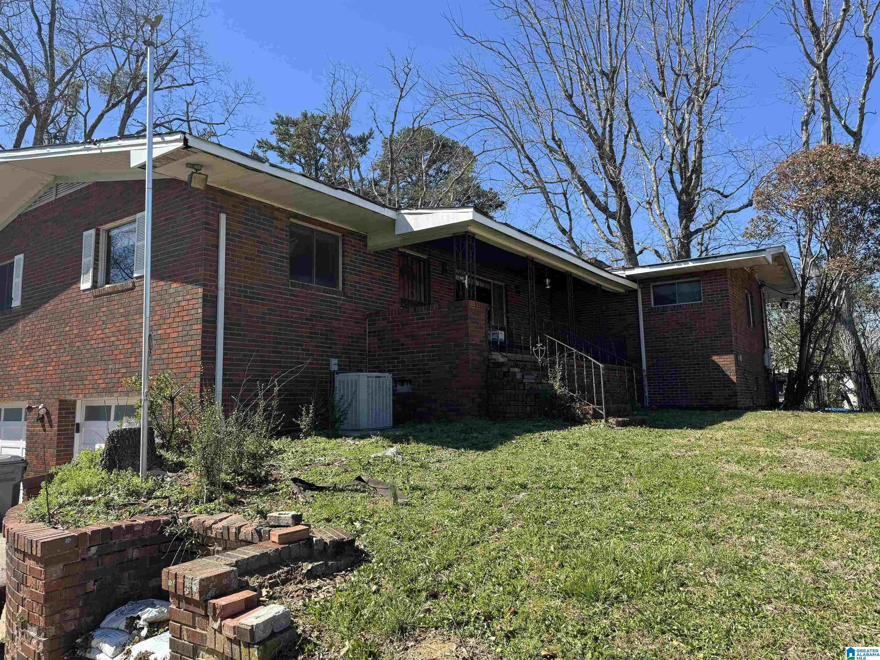 2152 MOUNTAIN VIEW DRIVE