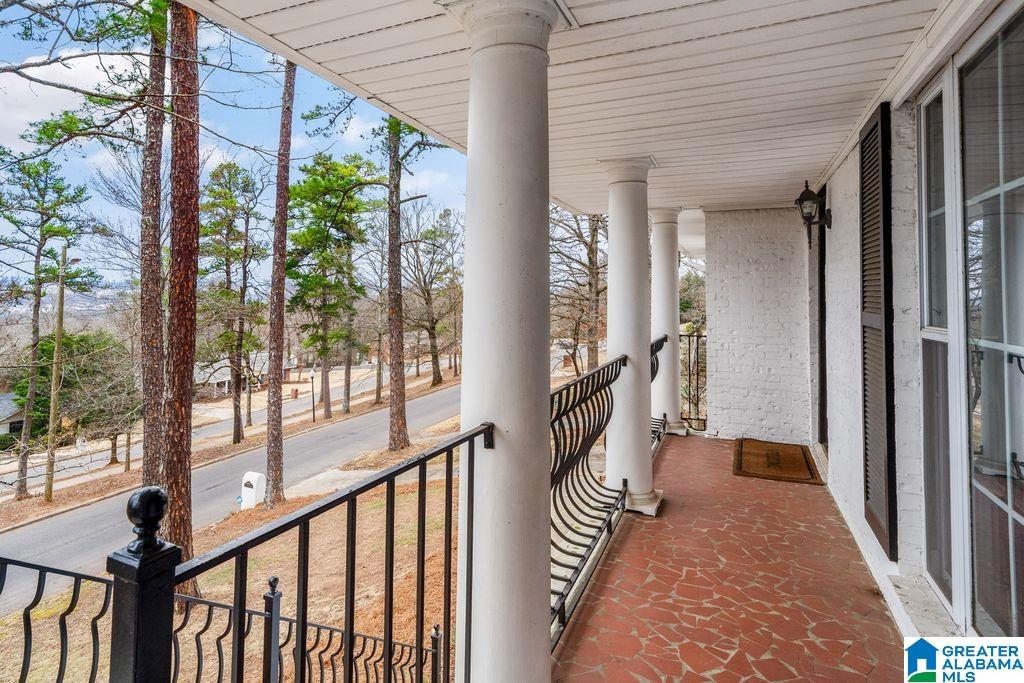 4829 CLAIRMONT AVENUE