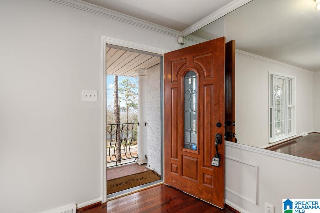 4829 CLAIRMONT AVENUE