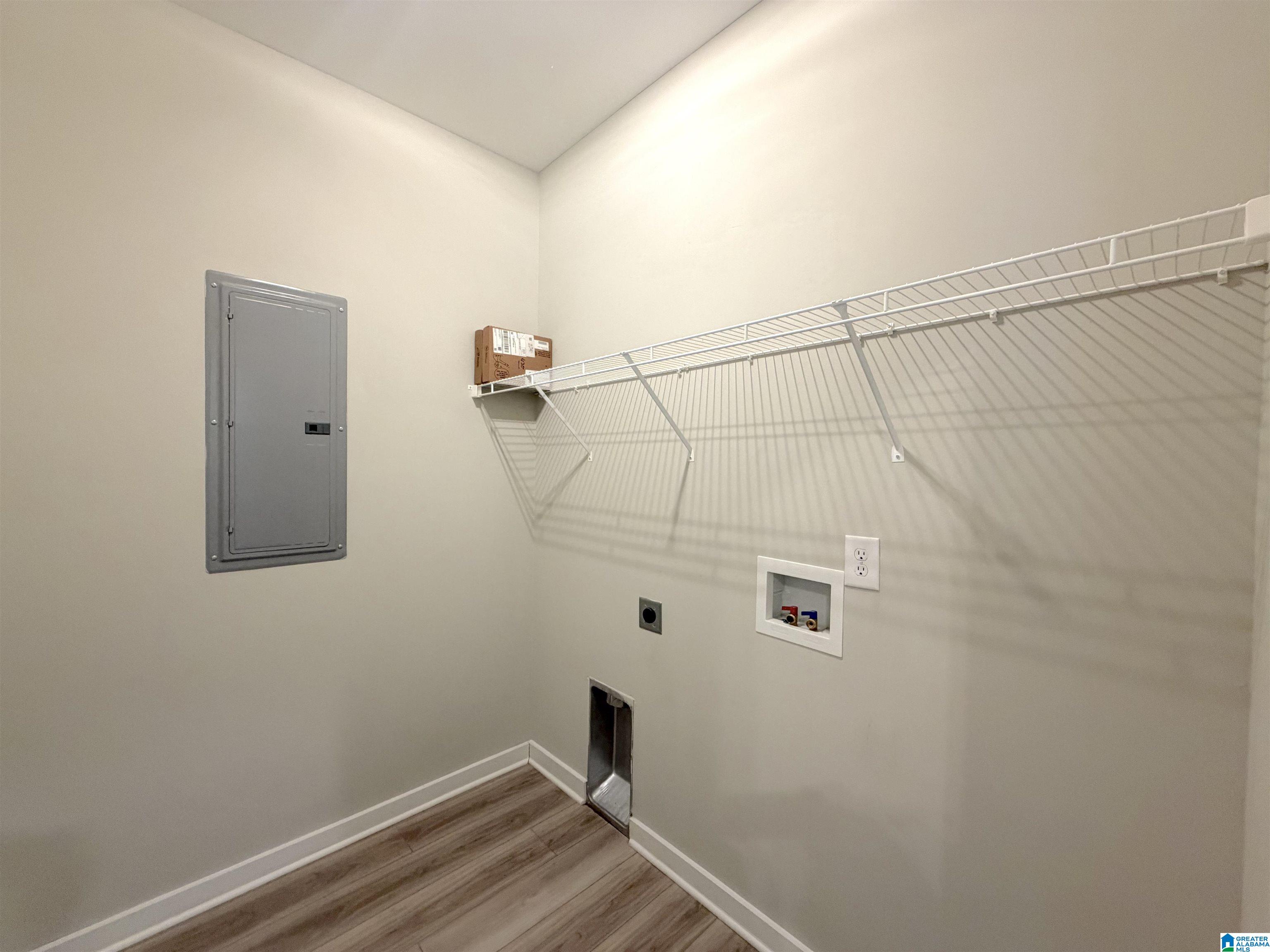 115 CROSSROADS CIRCLE