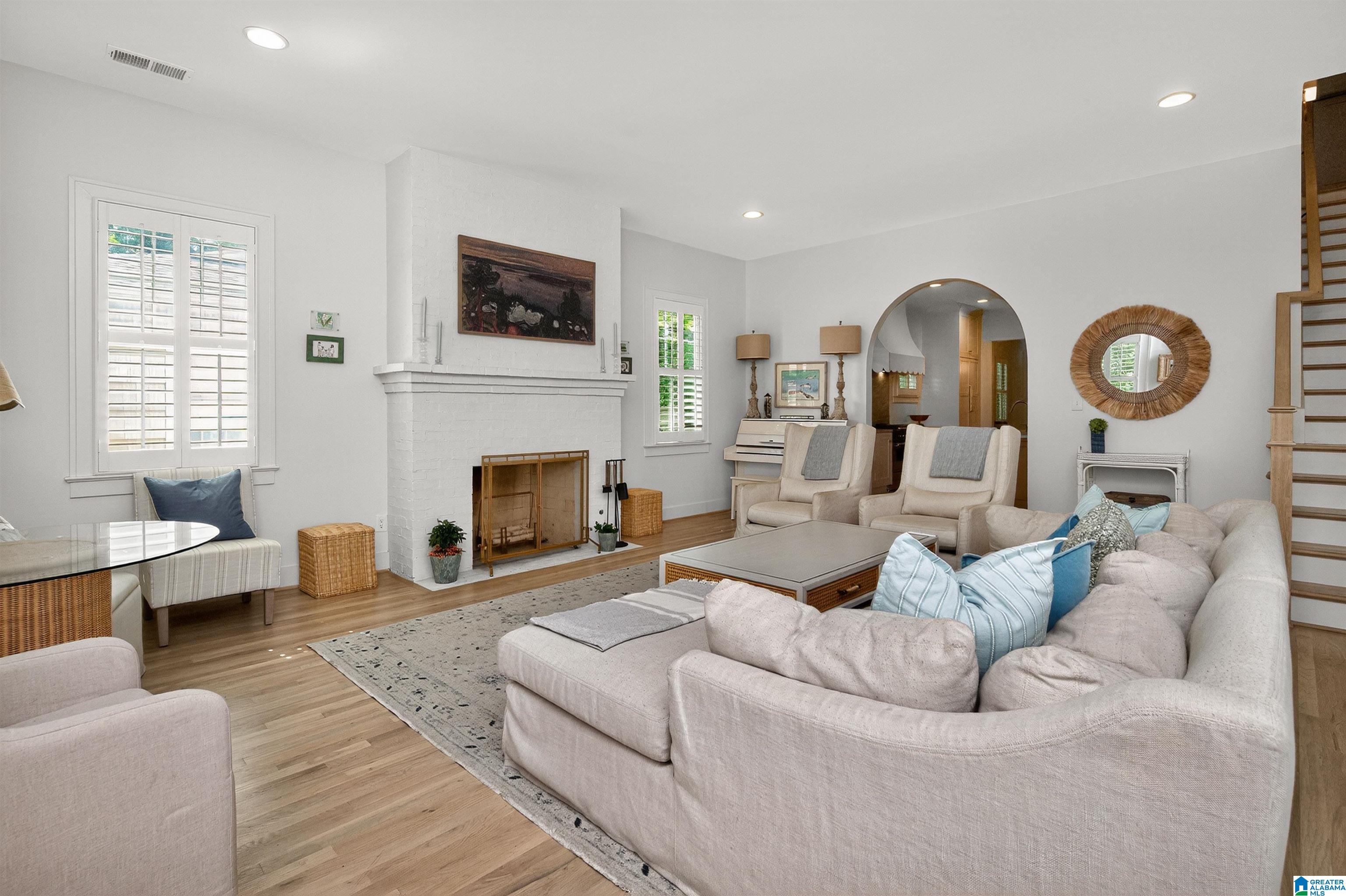 612 FORREST DRIVE