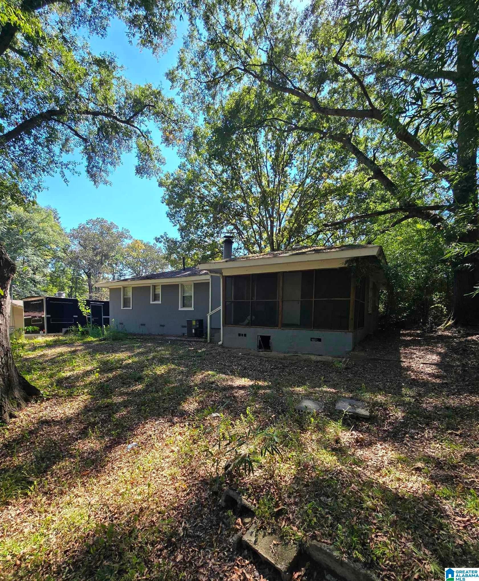 1529 FOSTER AVENUE