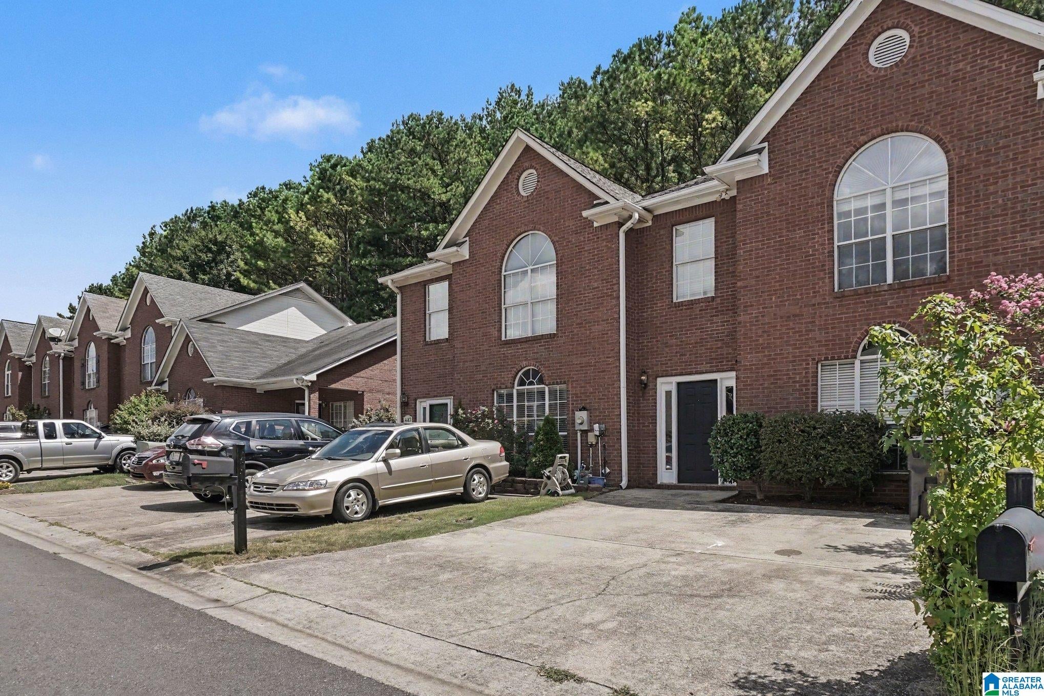 449 CAMBRIAN RIDGE TRAIL