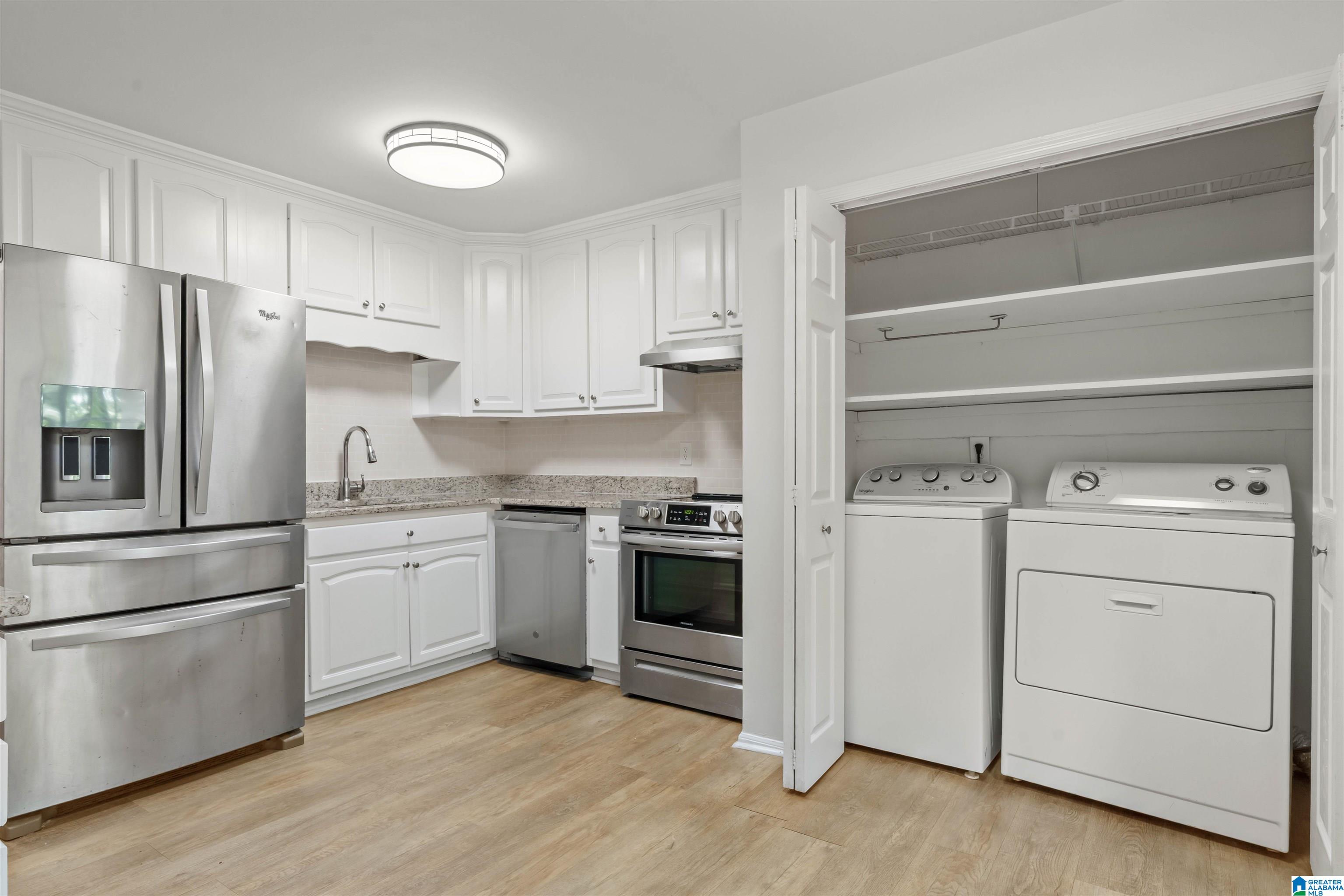 Photo 1 of 52 — 2024 MONTREAT PARKWAY 2024, VESTAVIA HILLS, AL 35216