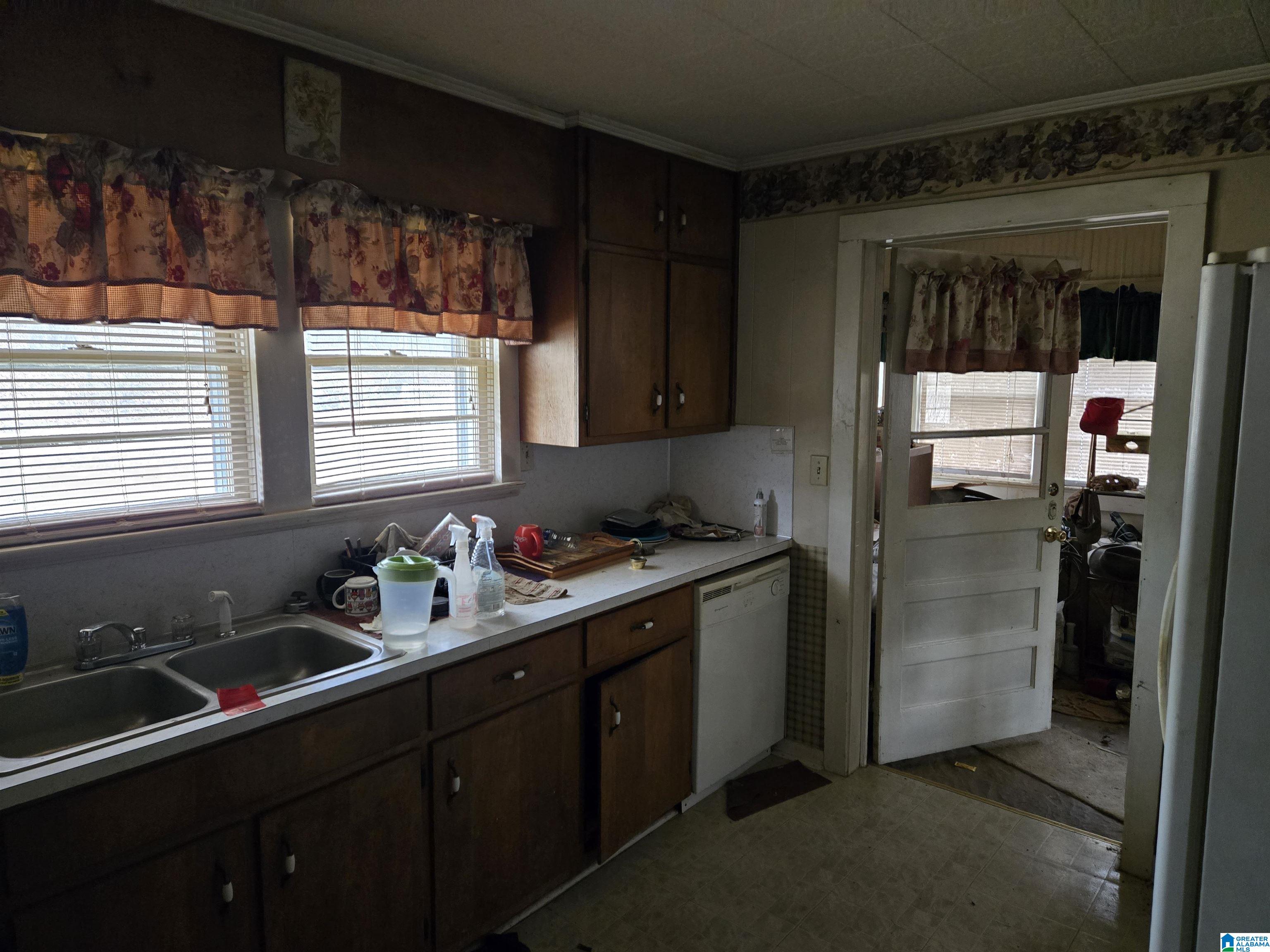 8881 CORNER SCHOOL ROAD