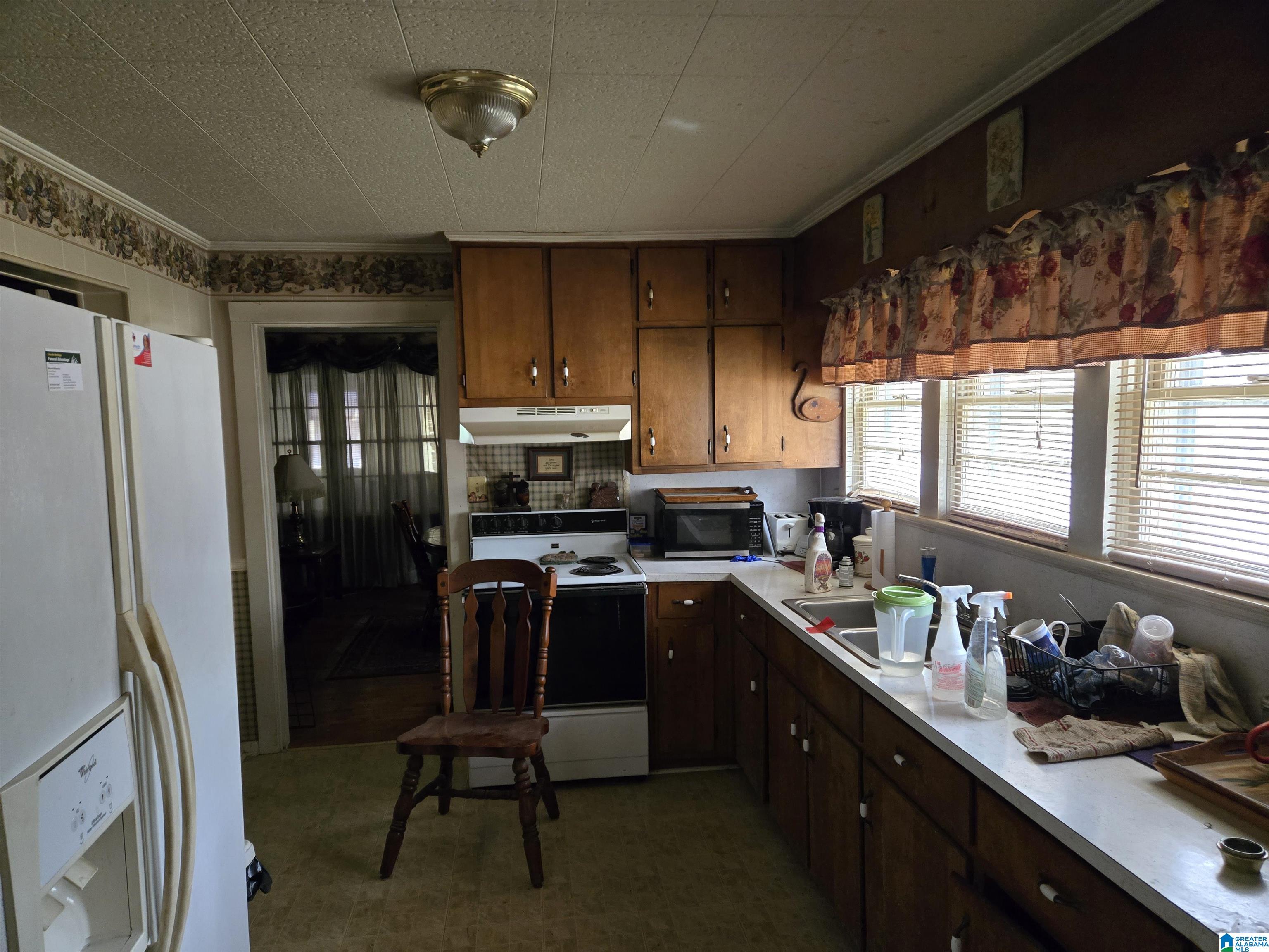 8881 CORNER SCHOOL ROAD