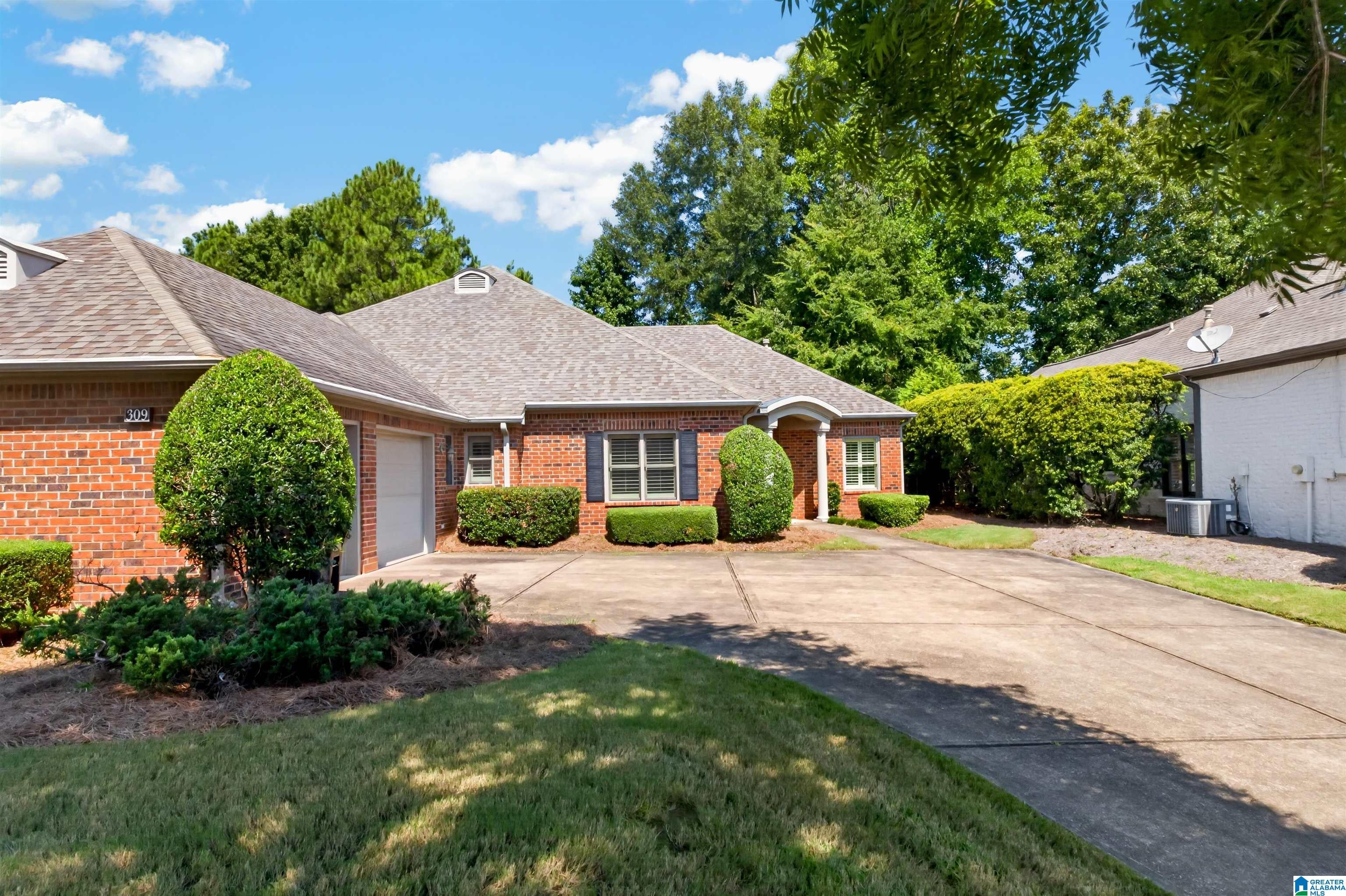 309 STRATHDON PLACE