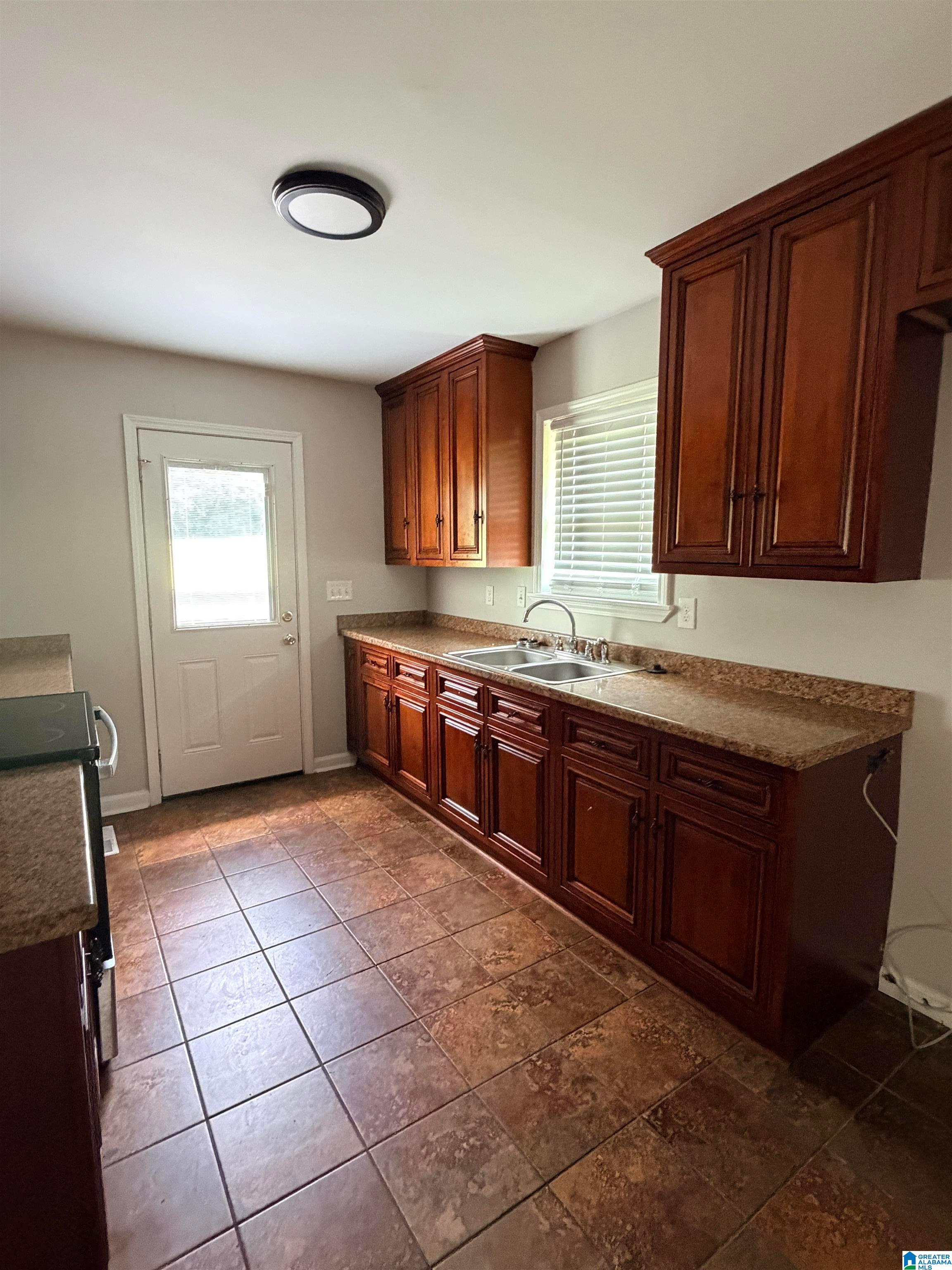 2701 8TH STREET NE