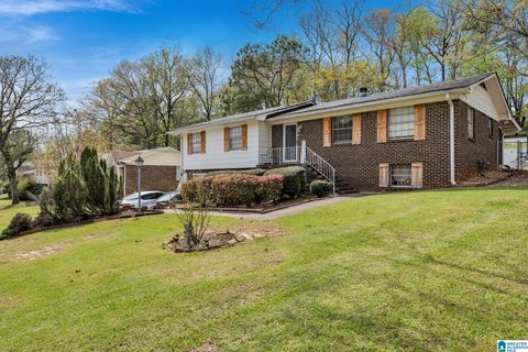 Photo of 1962 Brewster Road, BIRMINGHAM, AL 35235 (MLS # 21448698)