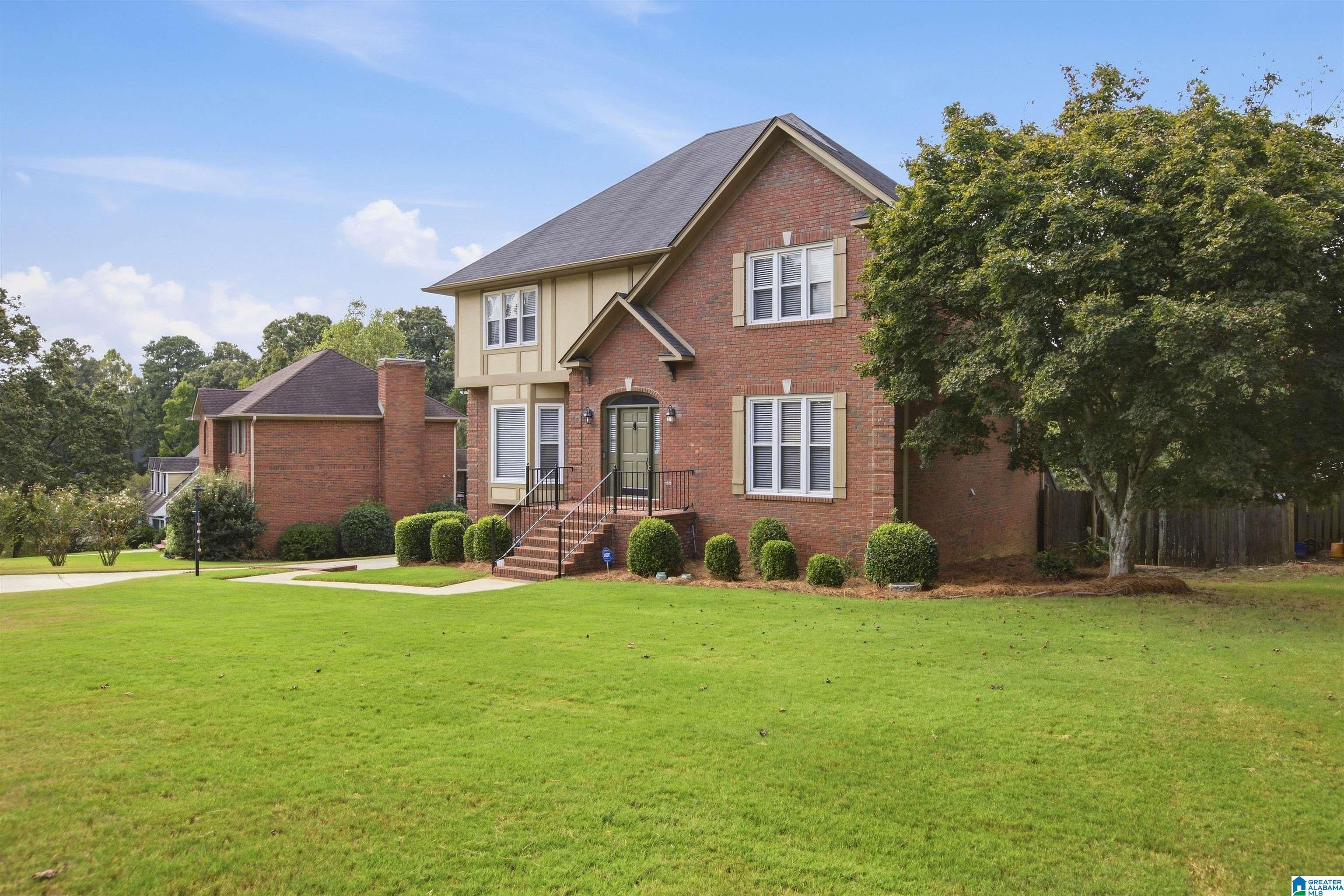 1952 CAHABA CREST DRIVE