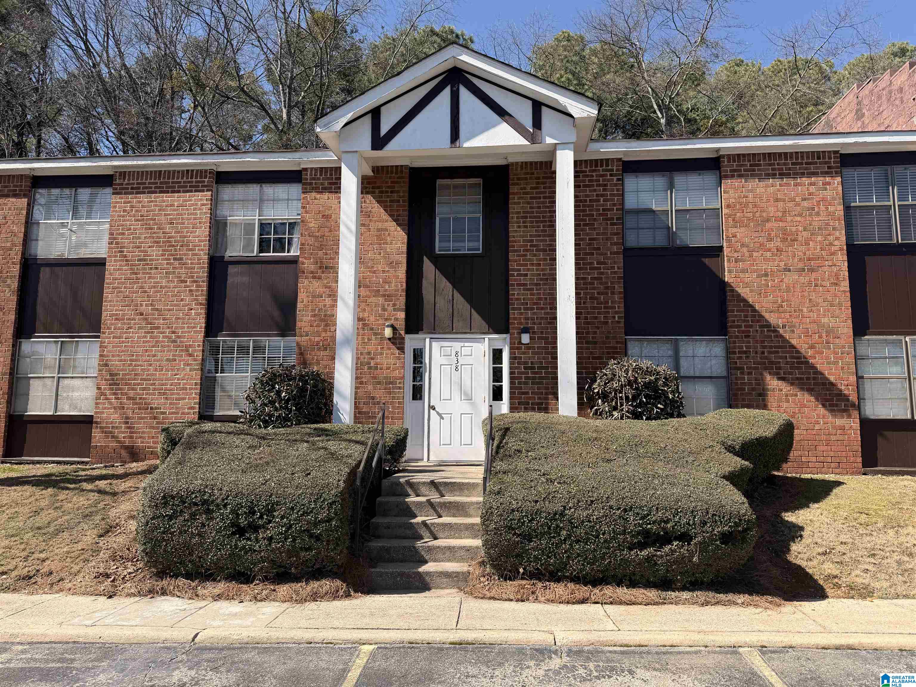 Photo 1 of 26 — 838 BEACON PARKWAY E D, BIRMINGHAM, AL 35209