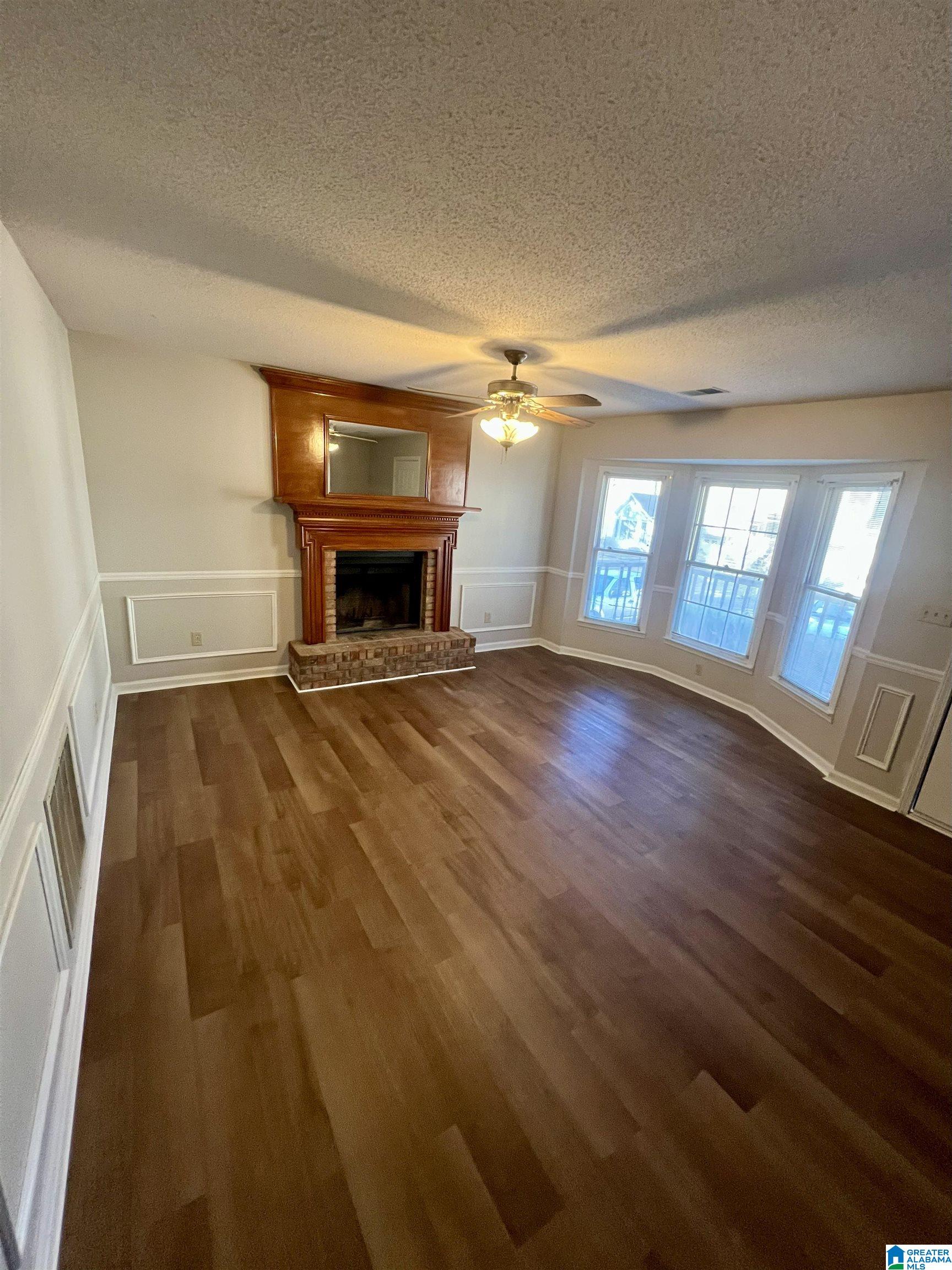 9663 WILLIAMSBURG DRIVE