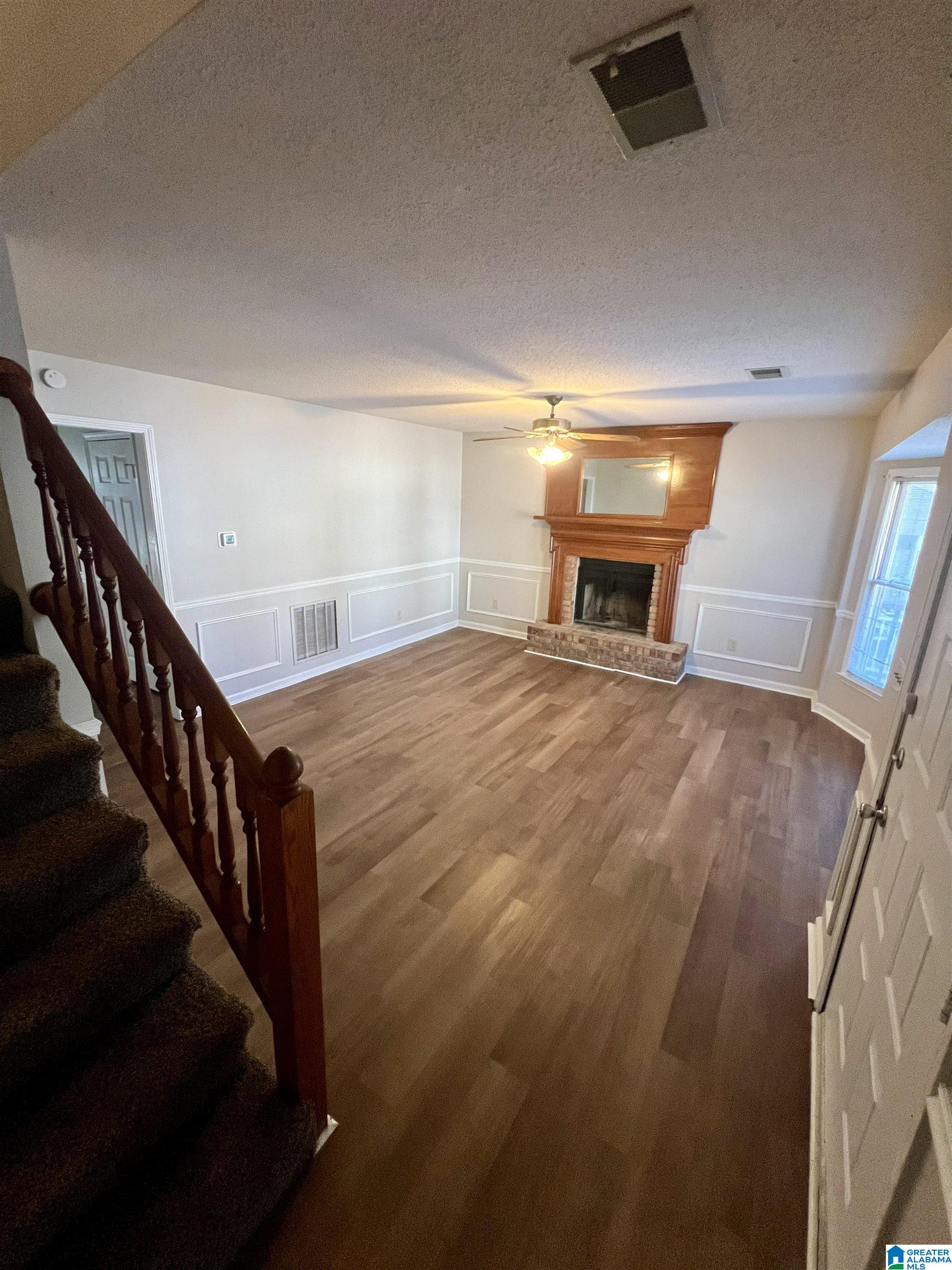 9663 WILLIAMSBURG DRIVE