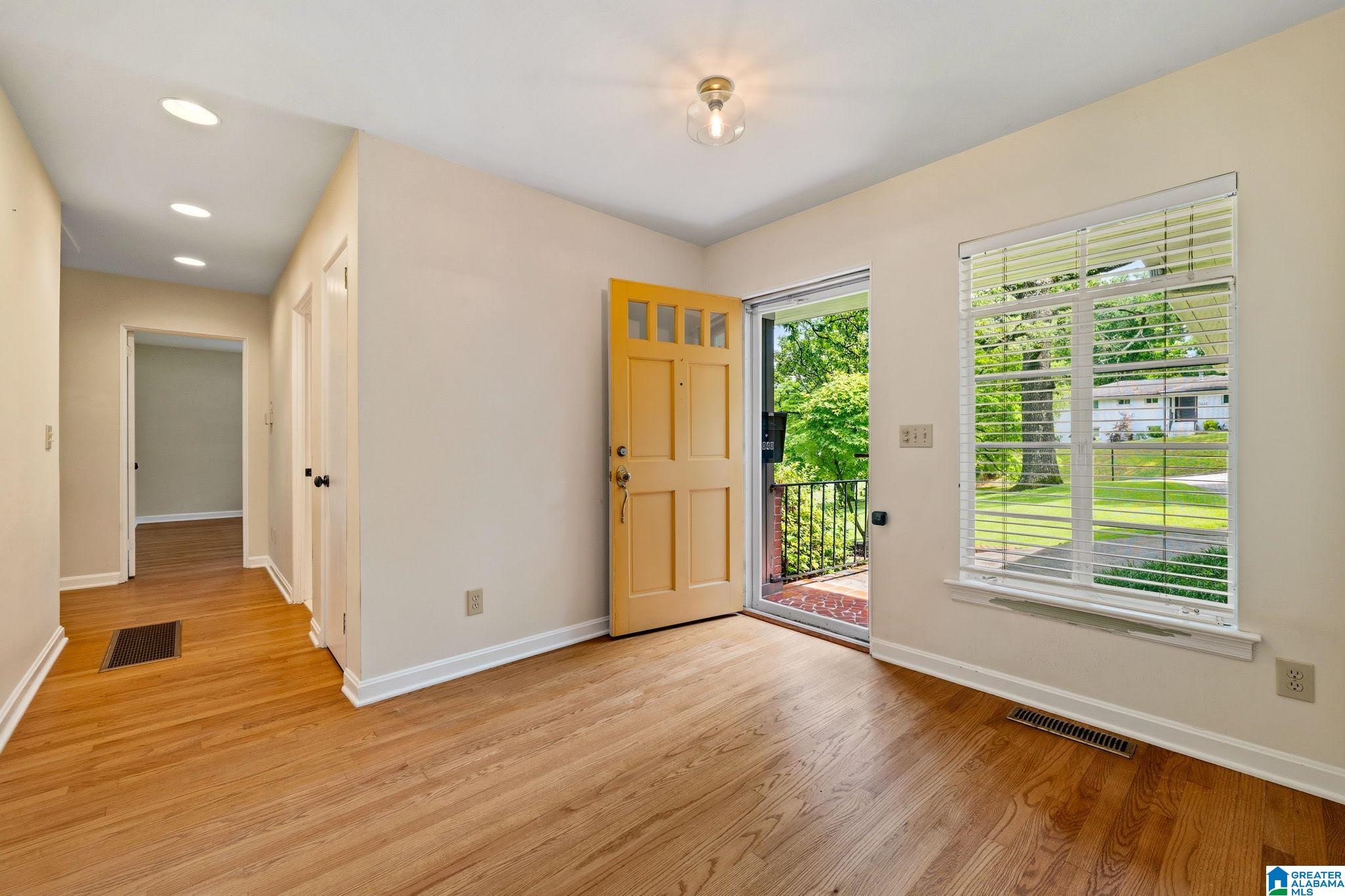 5040 10TH COURT S
