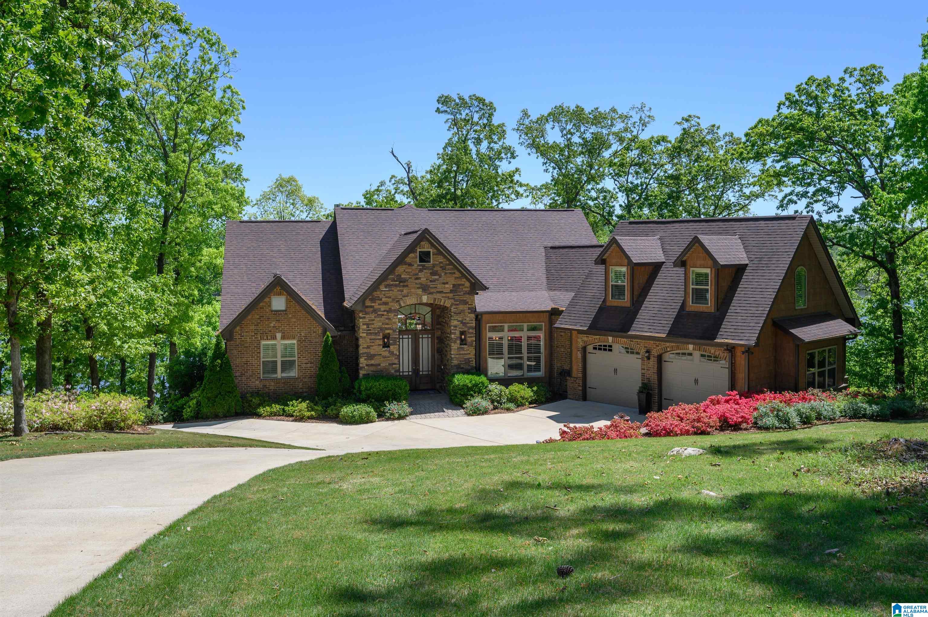 705 LAKEVIEW CREST DRIVE