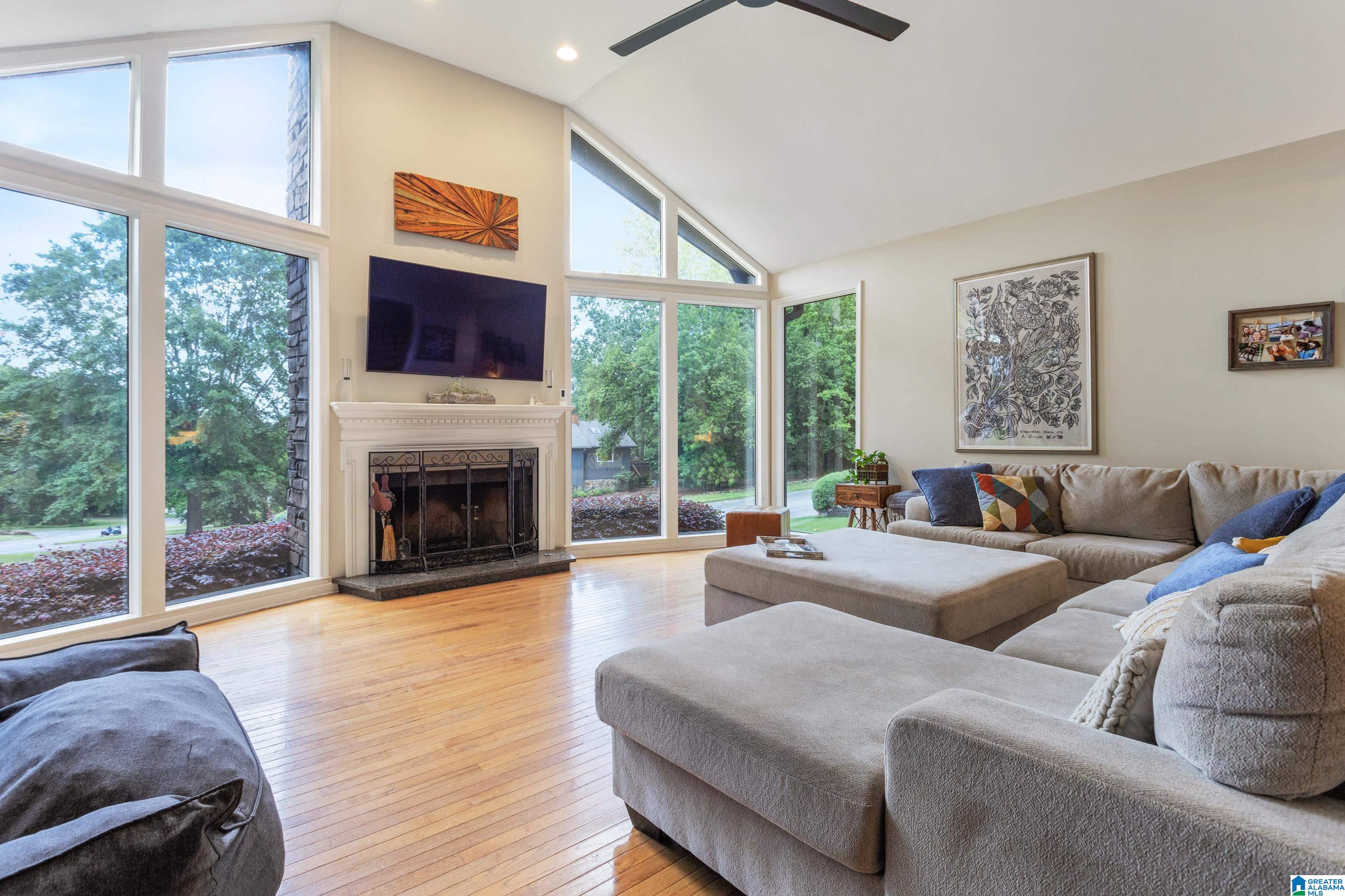 2616 CHIMNEY HILLS CIRCLE