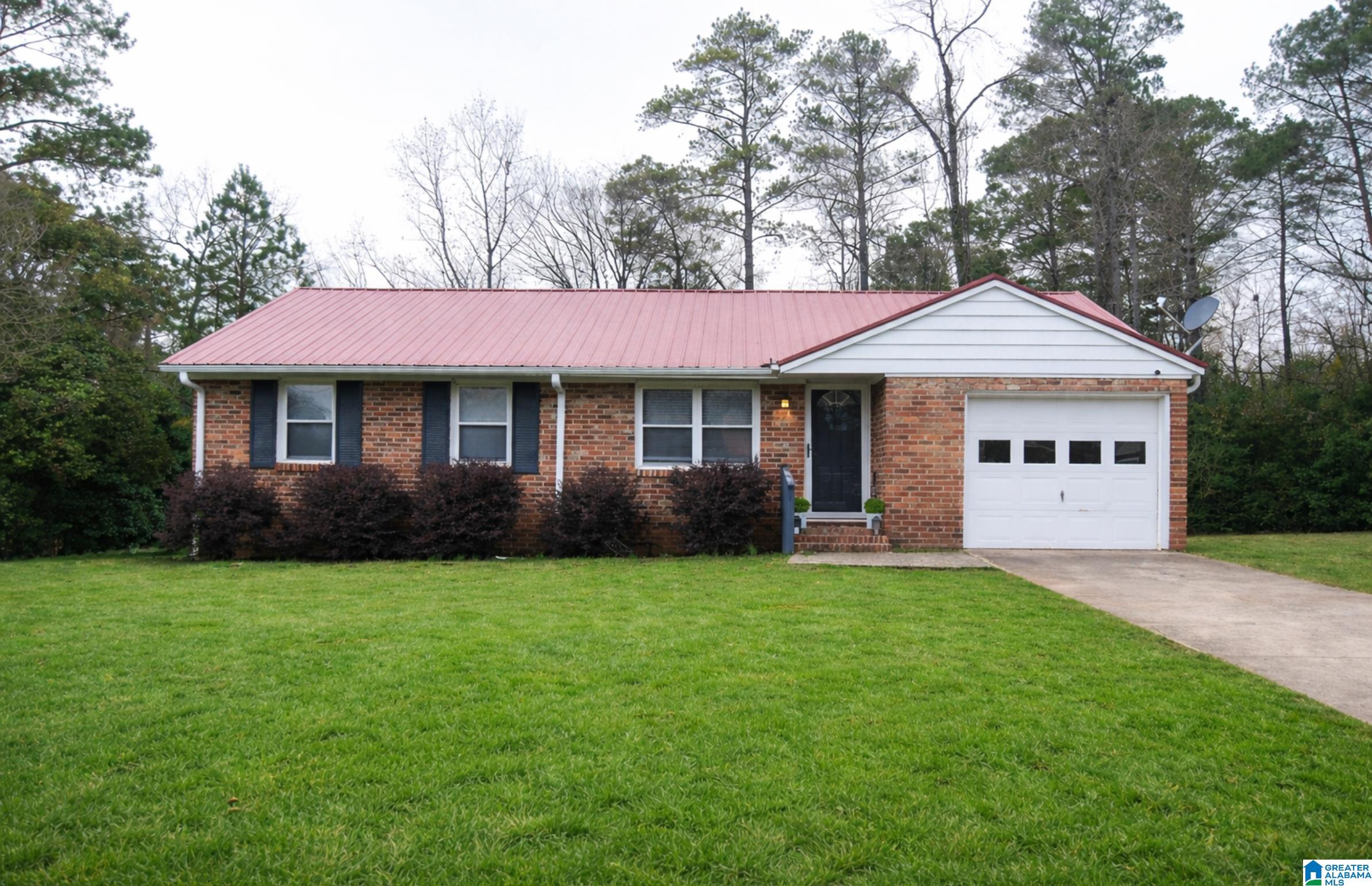 Photo 1 of 19 — 1508 CLOVERDALE ROAD, ANNISTON, AL 36207